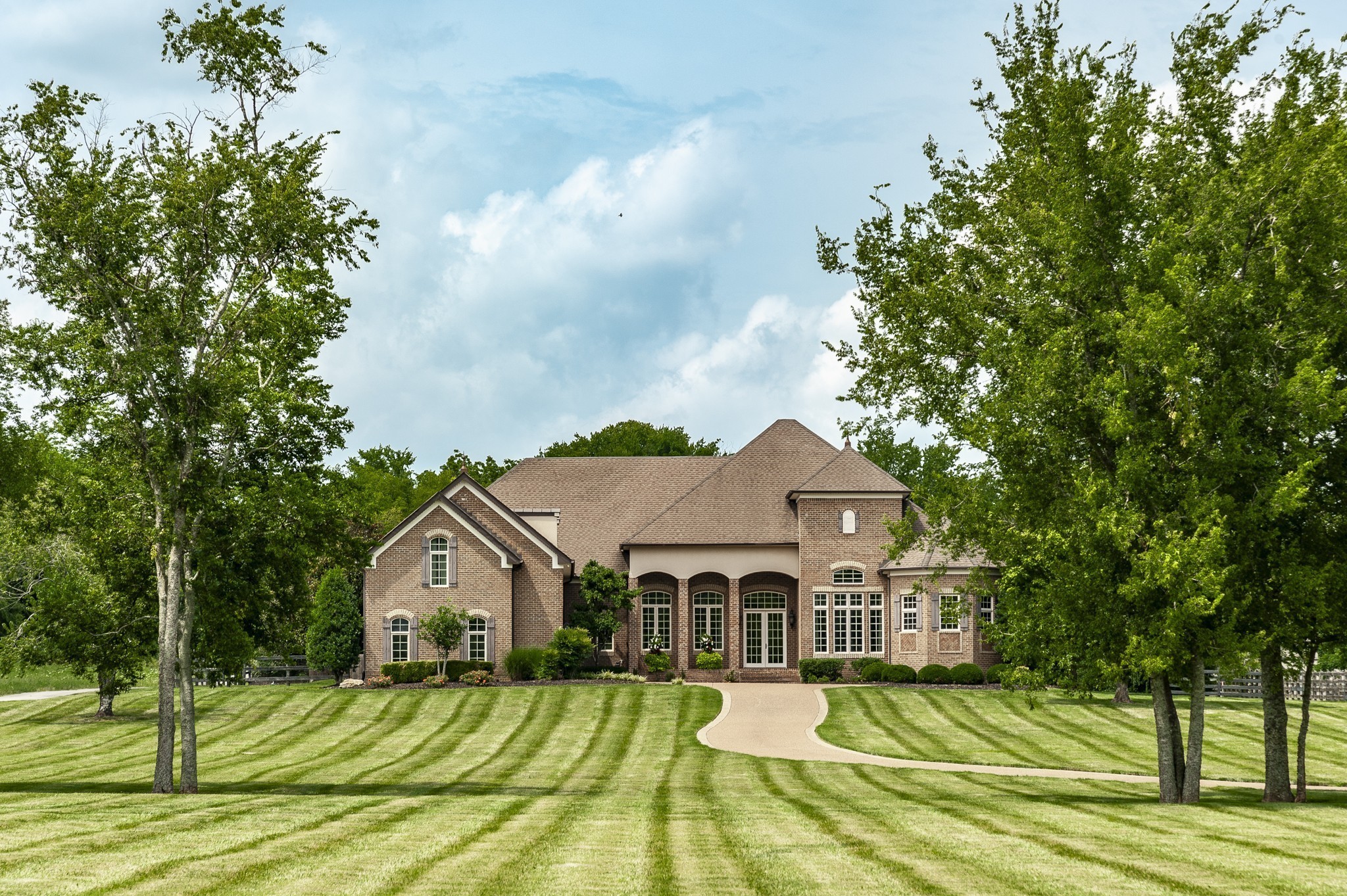 2436 Long Hollow Pike