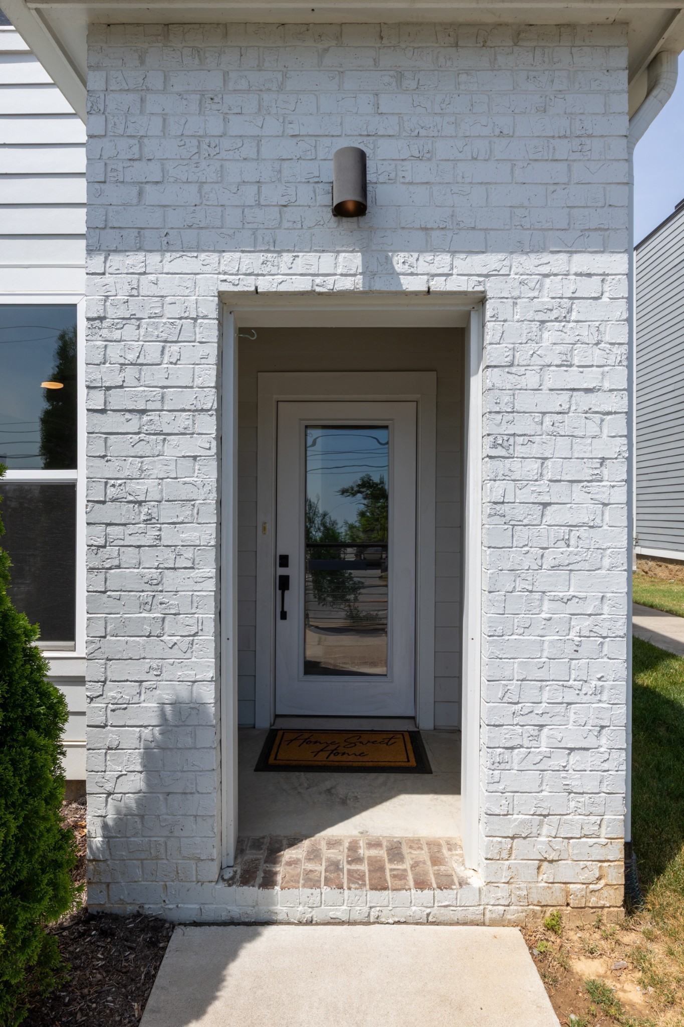 500 Creative Way Property Photo 1