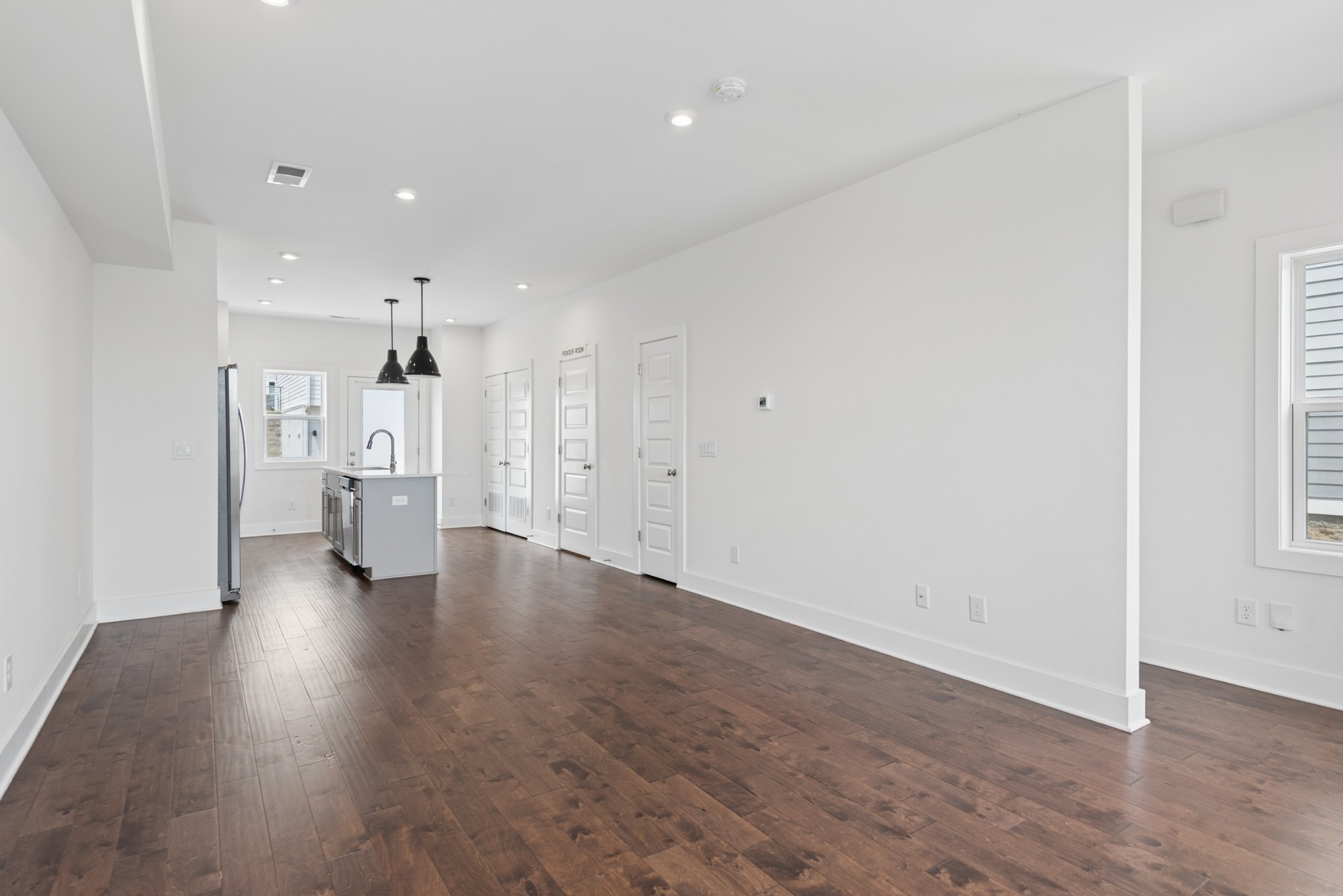500 Creative Way Property Photo 11