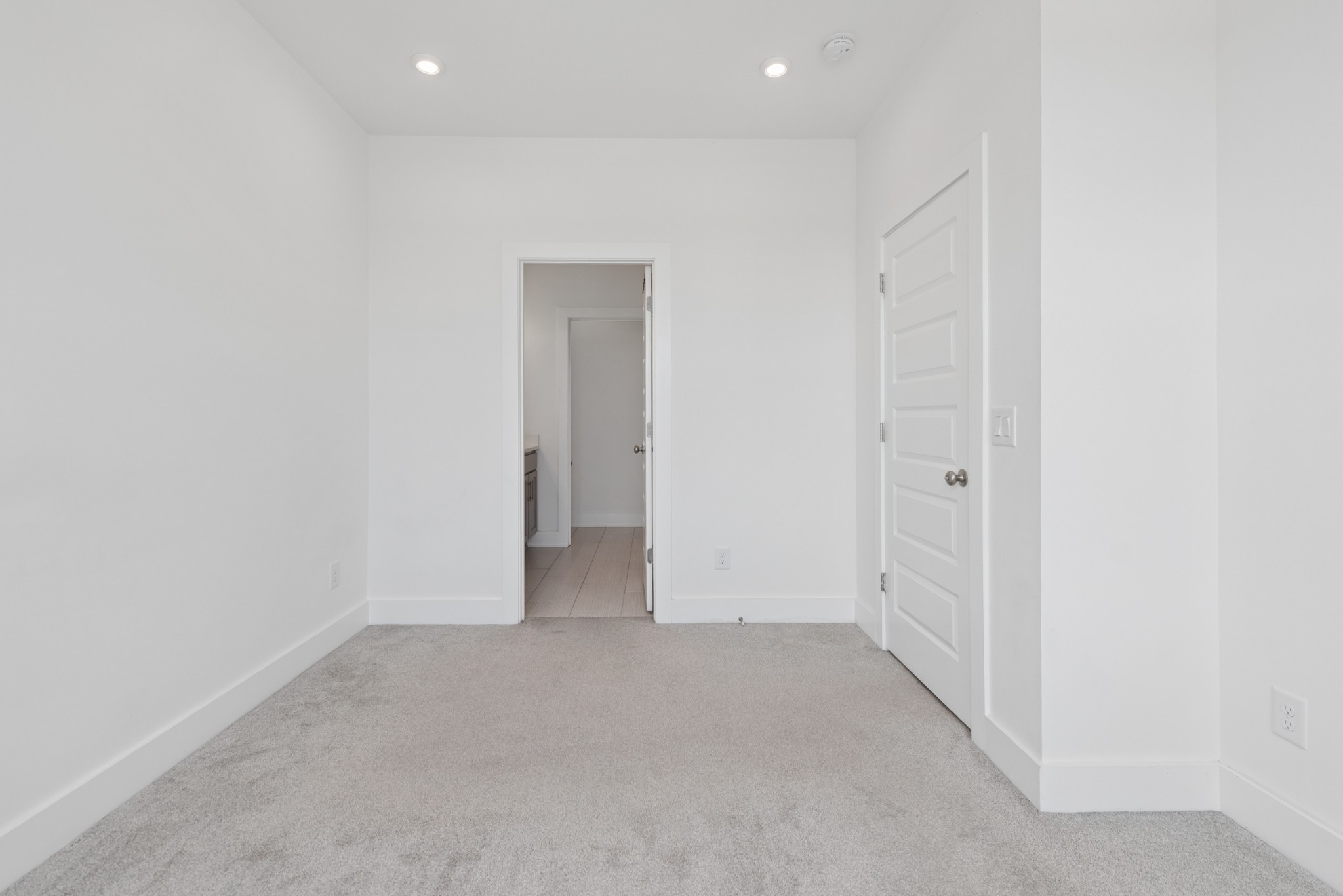 500 Creative Way Property Photo 18
