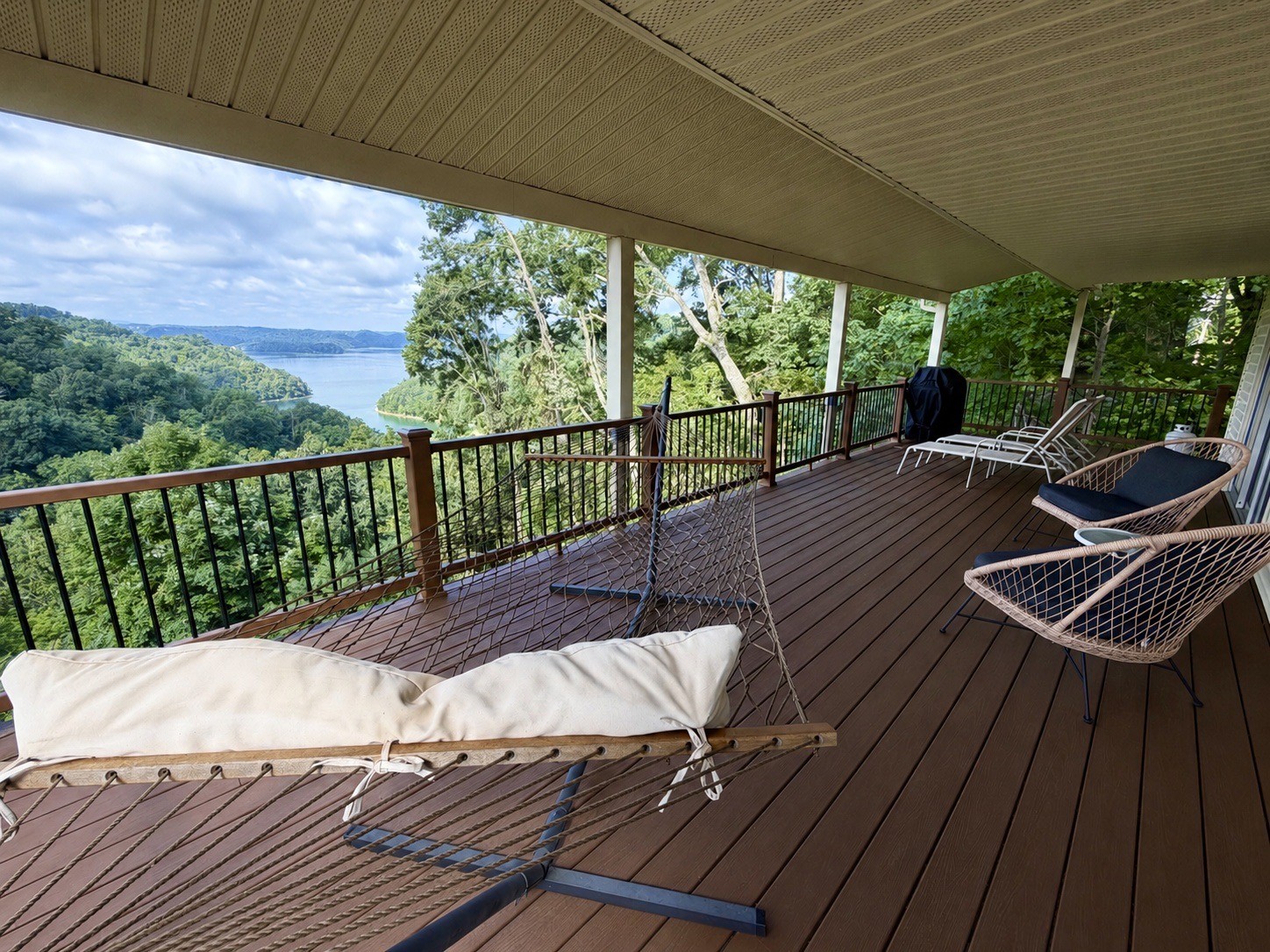 258 Captains Point Rd Property Photo 2