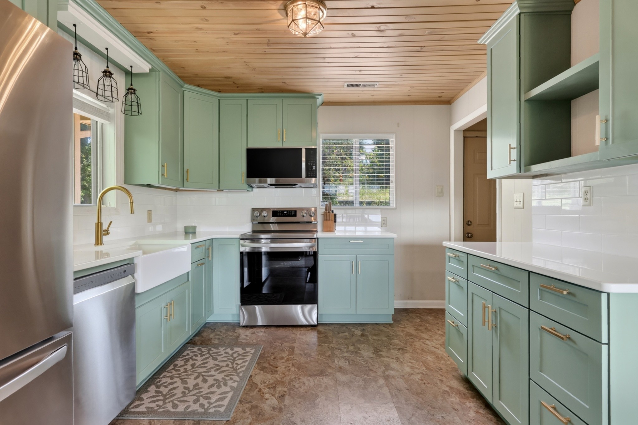 258 Captains Point Rd Property Photo 4