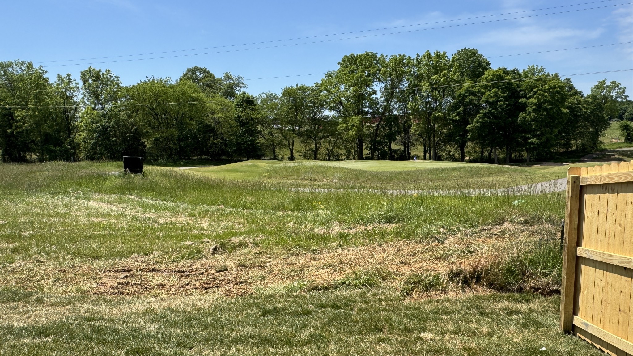 504 W Foxrun Property Photo 12