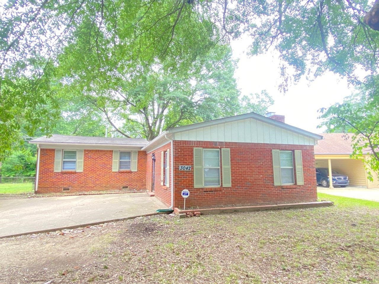 3042 Curtis St Property Photo 1