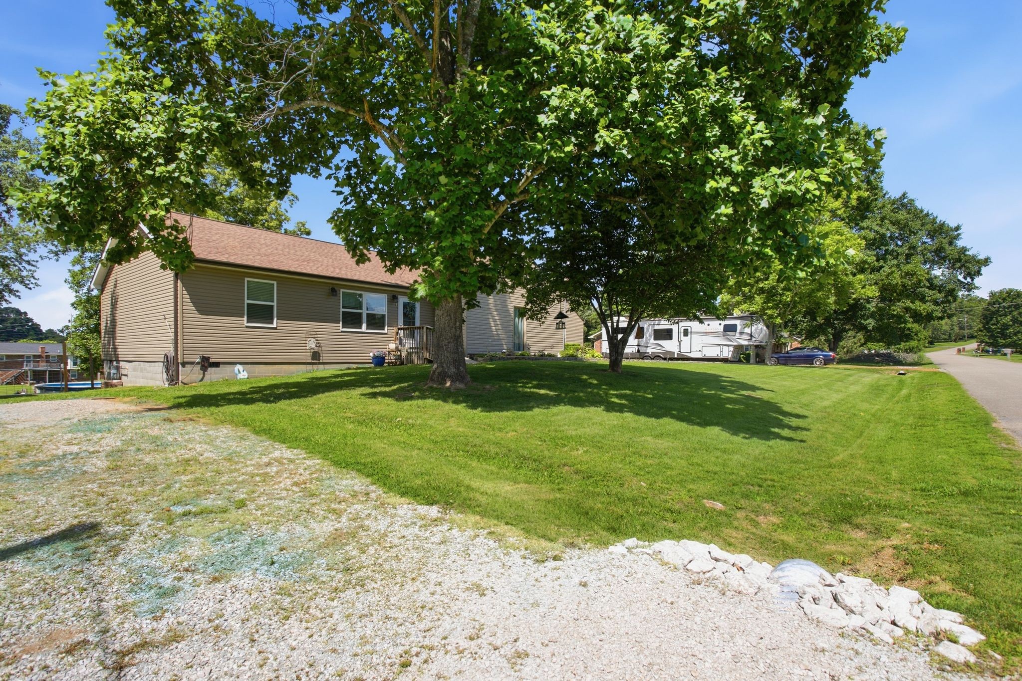 1330 Chippendale Circle Property Photo 3