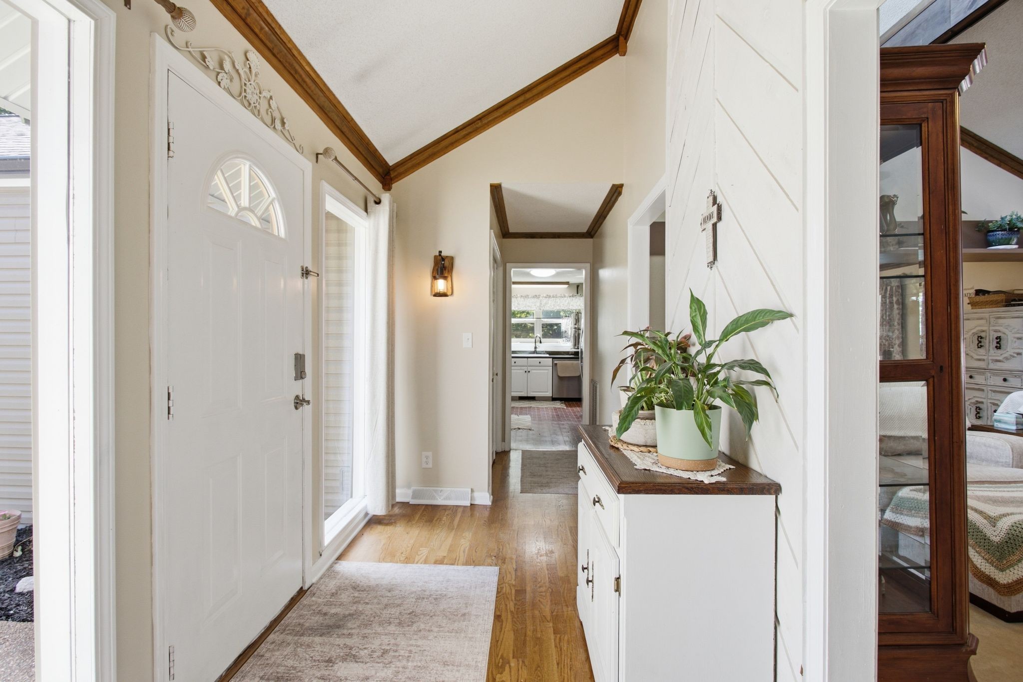 1330 Chippendale Circle Property Photo 9