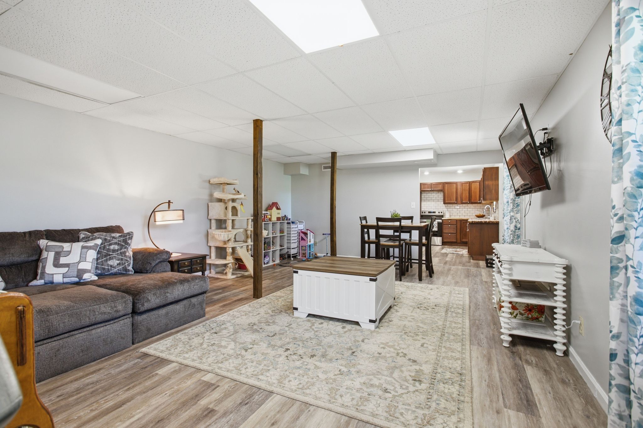 1330 Chippendale Circle Property Photo 32