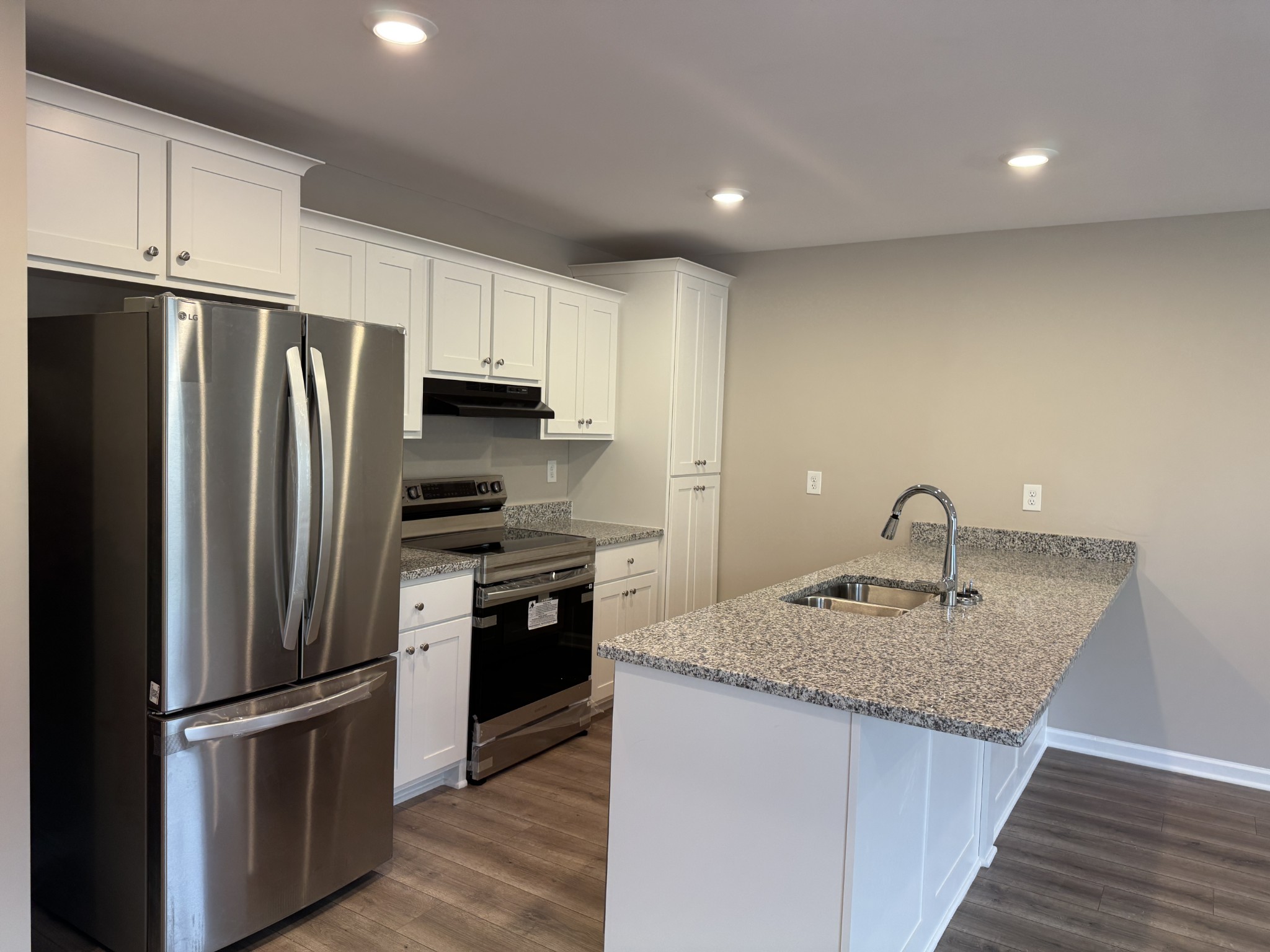 209 Mountaindale Dr Property Photo 8