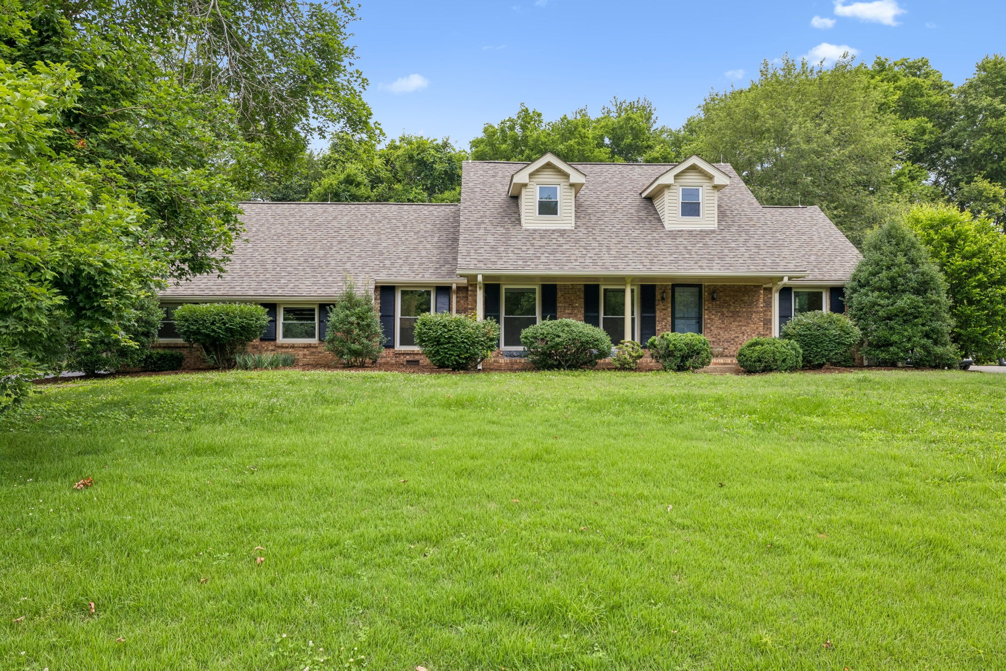108 Poteat Pl Property Photo 1