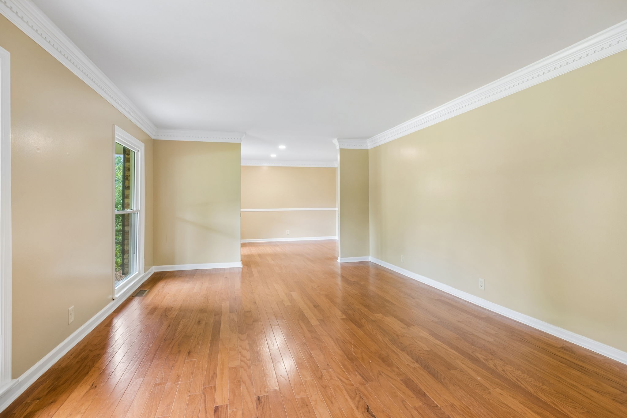 108 Poteat Pl Property Photo 8