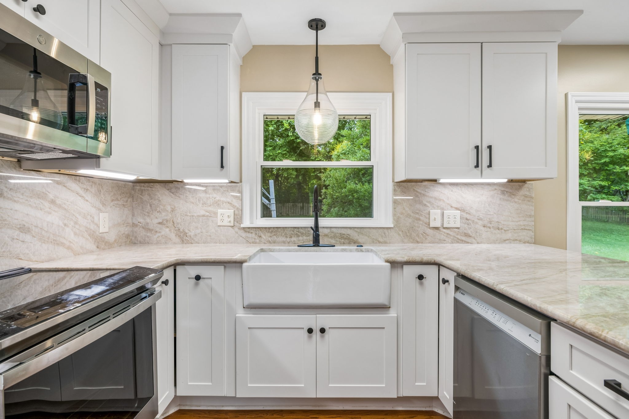 108 Poteat Pl Property Photo 33