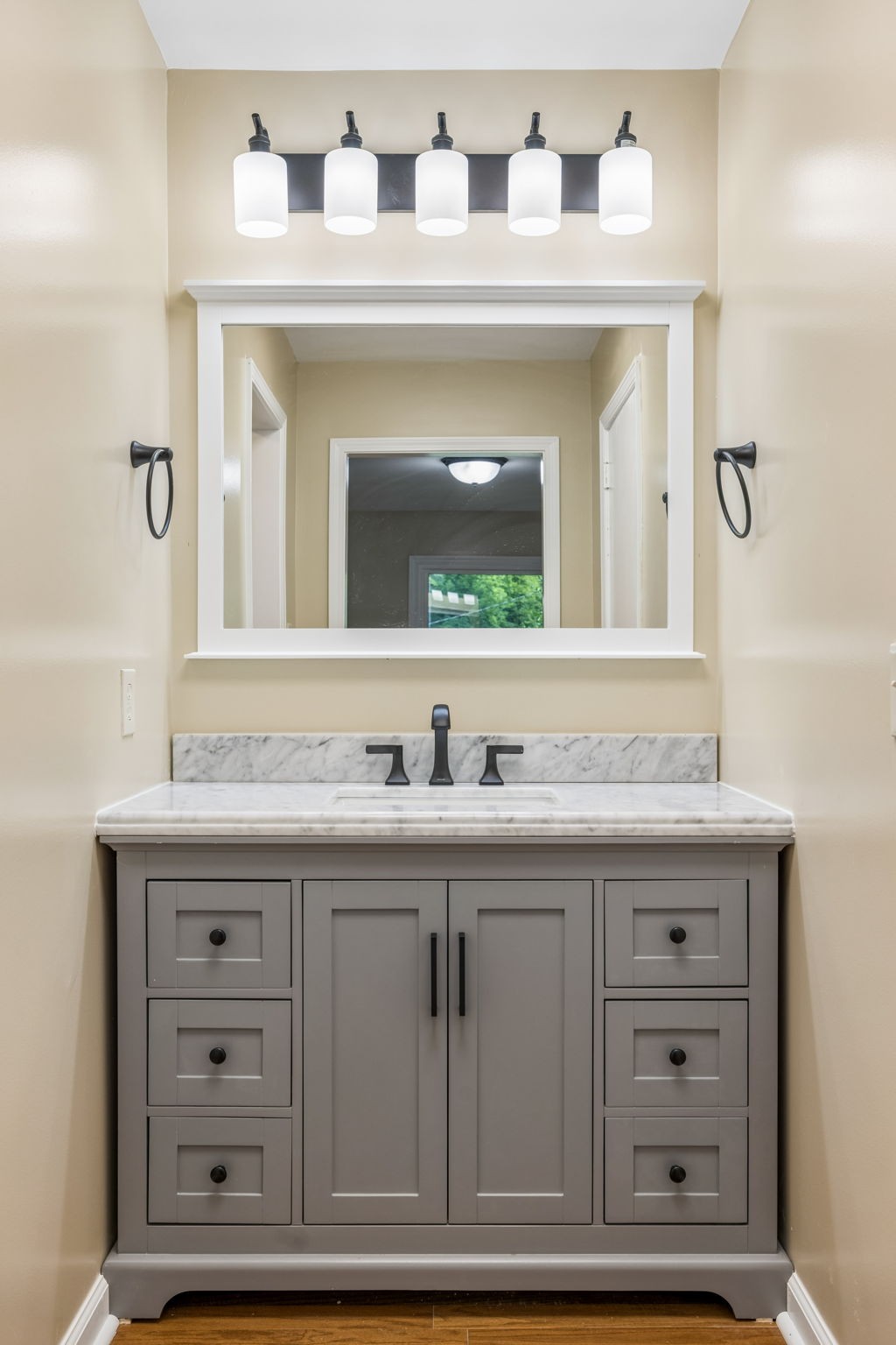 108 Poteat Pl Property Photo 44
