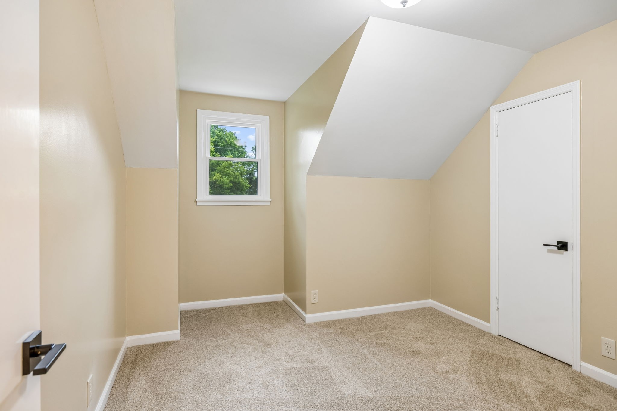 108 Poteat Pl Property Photo 47