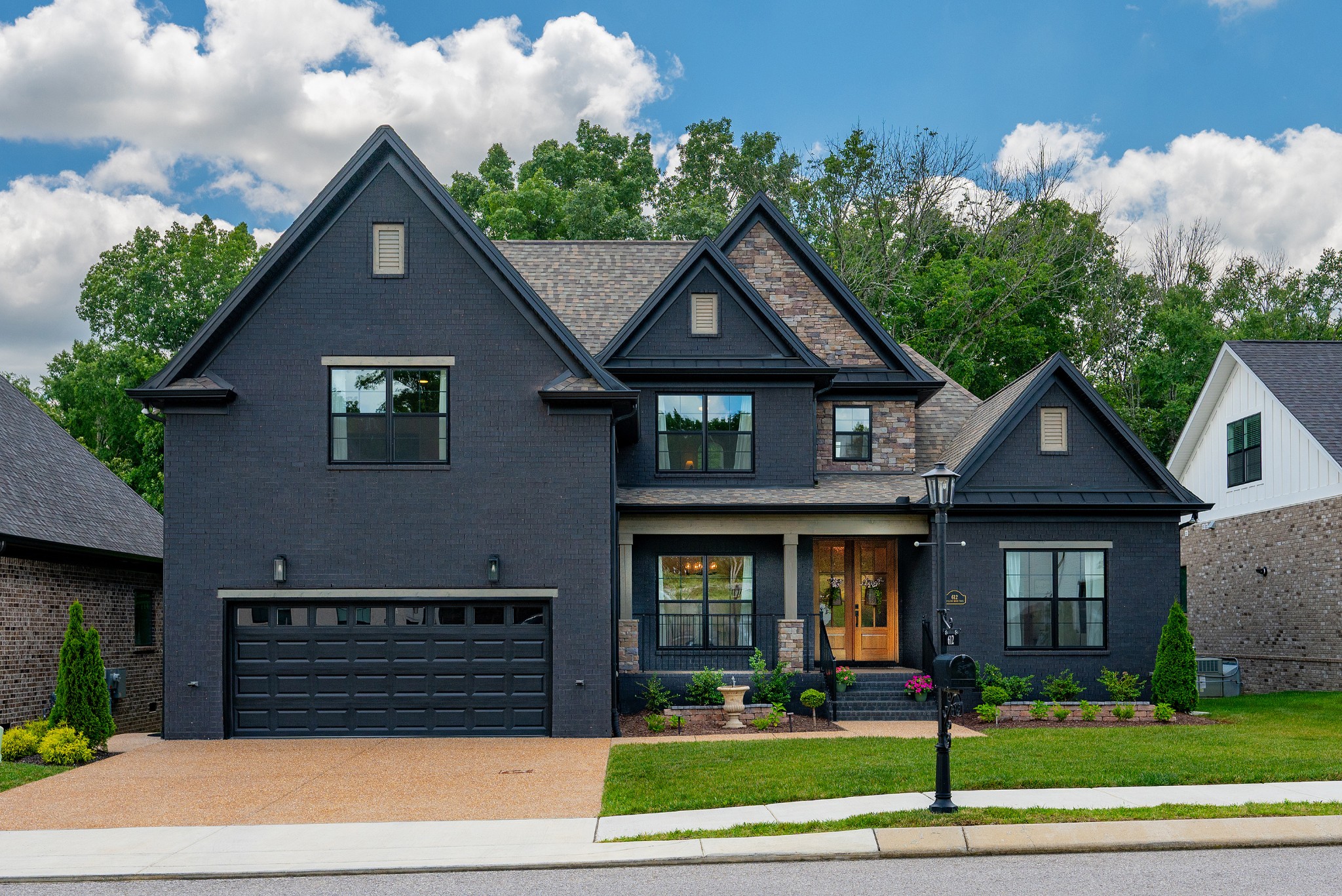 612 Hollow Wood Trl Property Photo 1