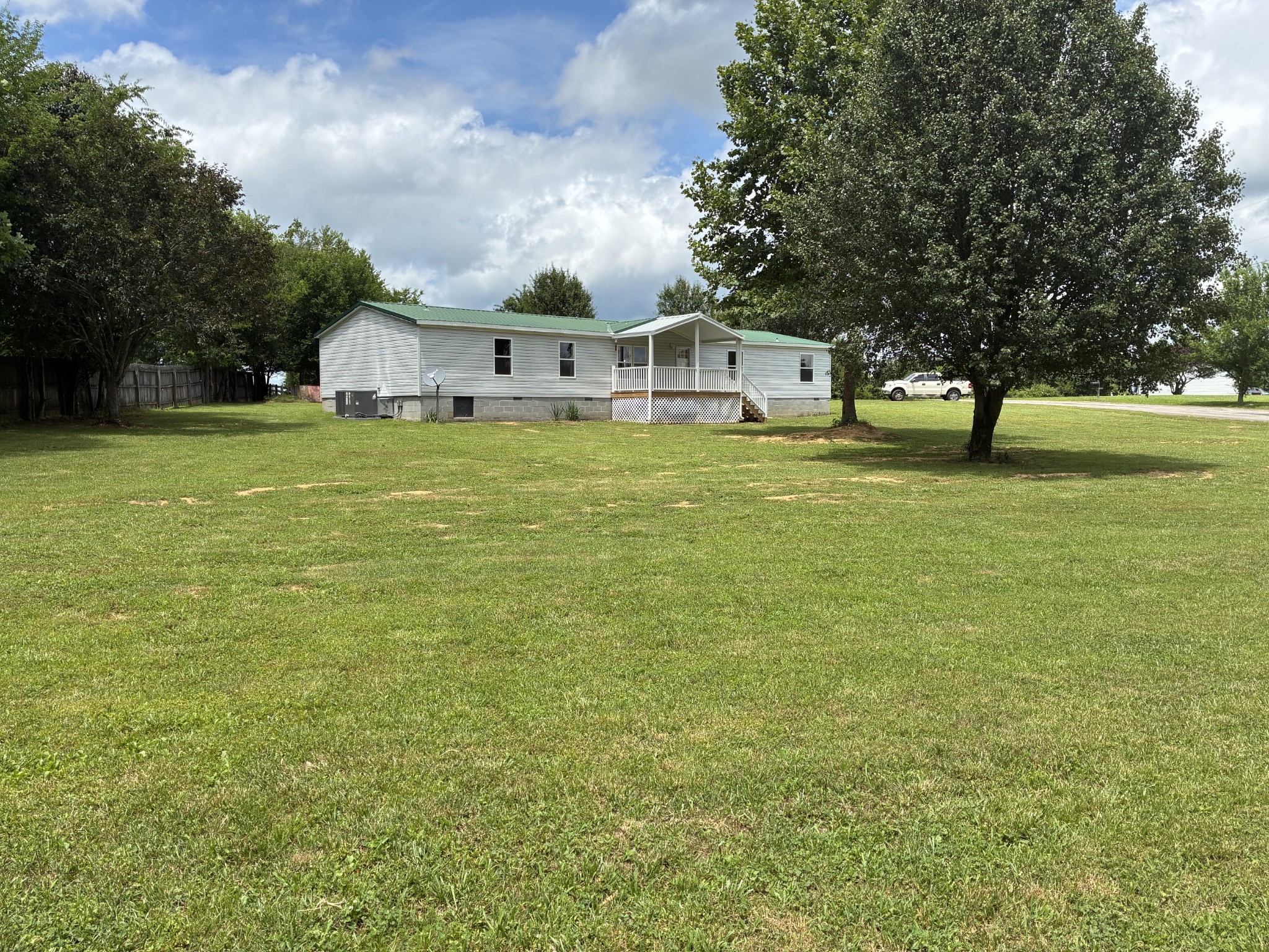 11 Sunrise Dr Property Photo 1
