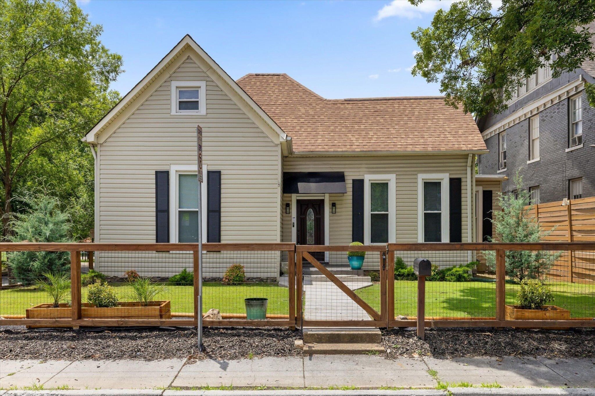 1514 Bailey Avenue Property Photo 1