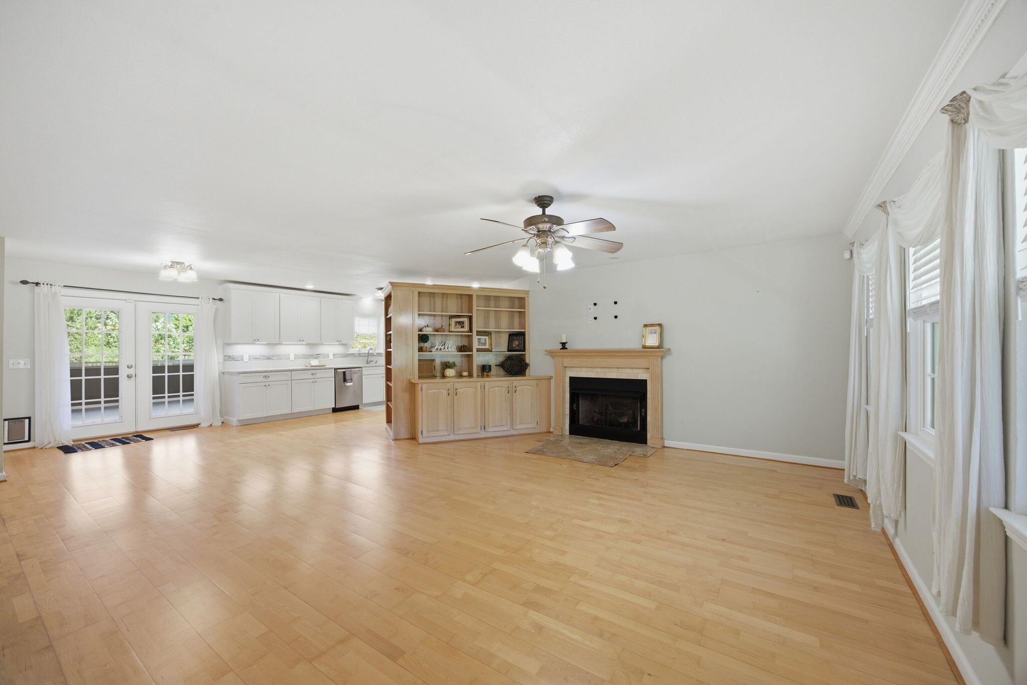67 Whispering Pines Drive Property Photo 4