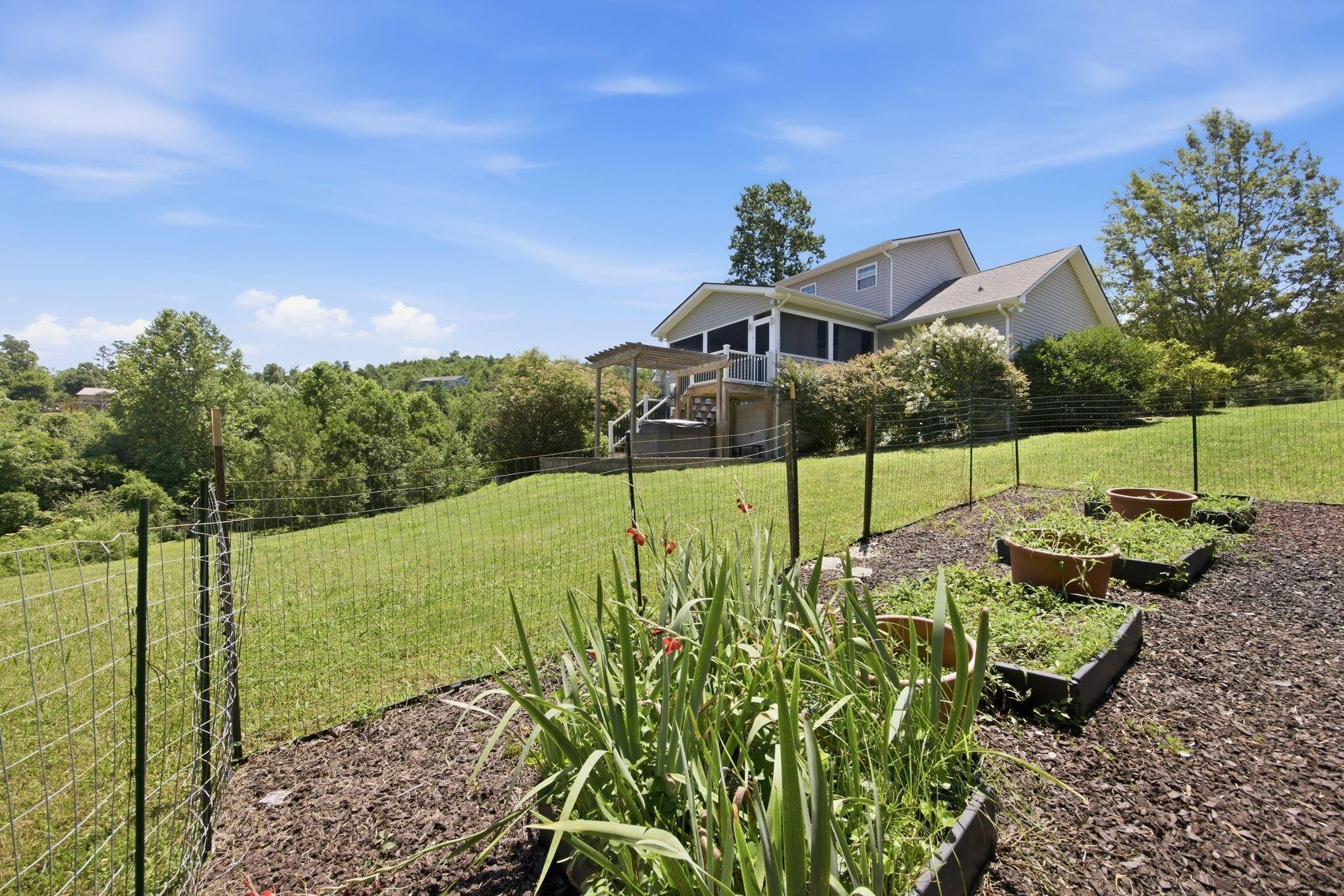 67 Whispering Pines Drive Property Photo 28