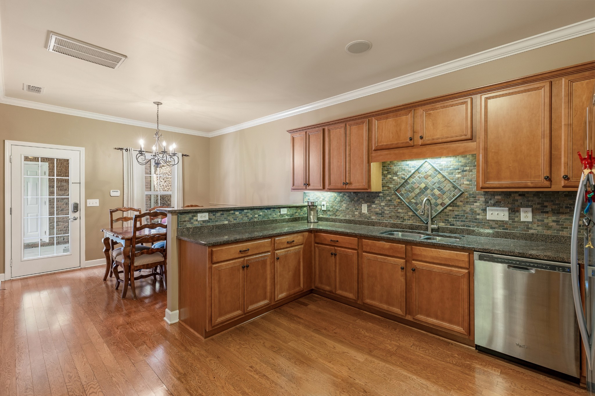 2150 Cason Ln Property Photo 5
