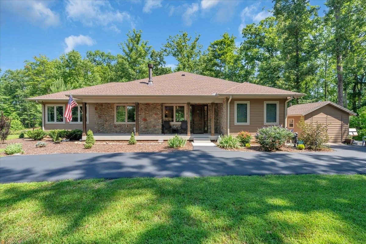 414 Watercolor Dr Property Photo 1
