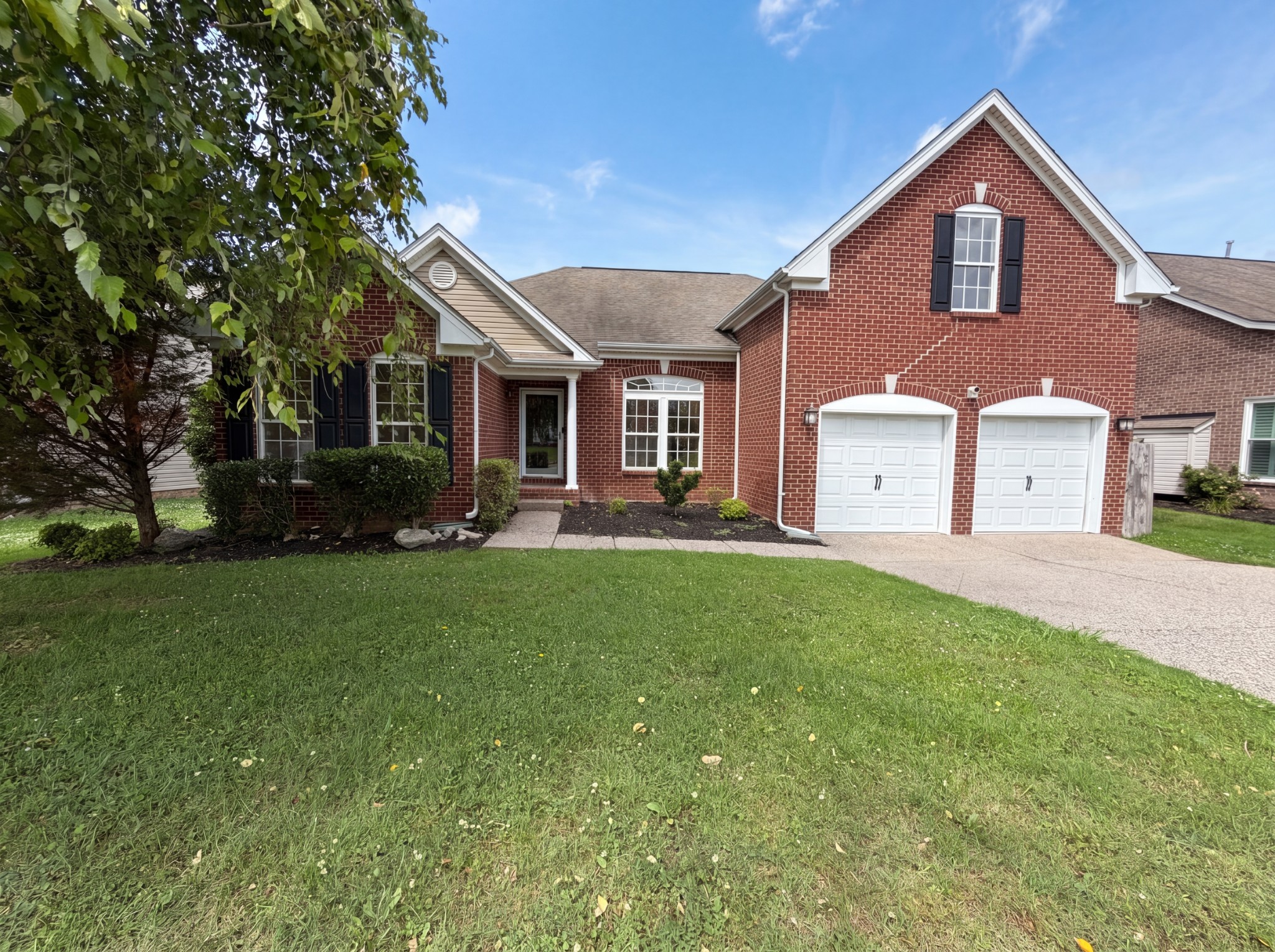 1027 Countess Ln Property Photo 1