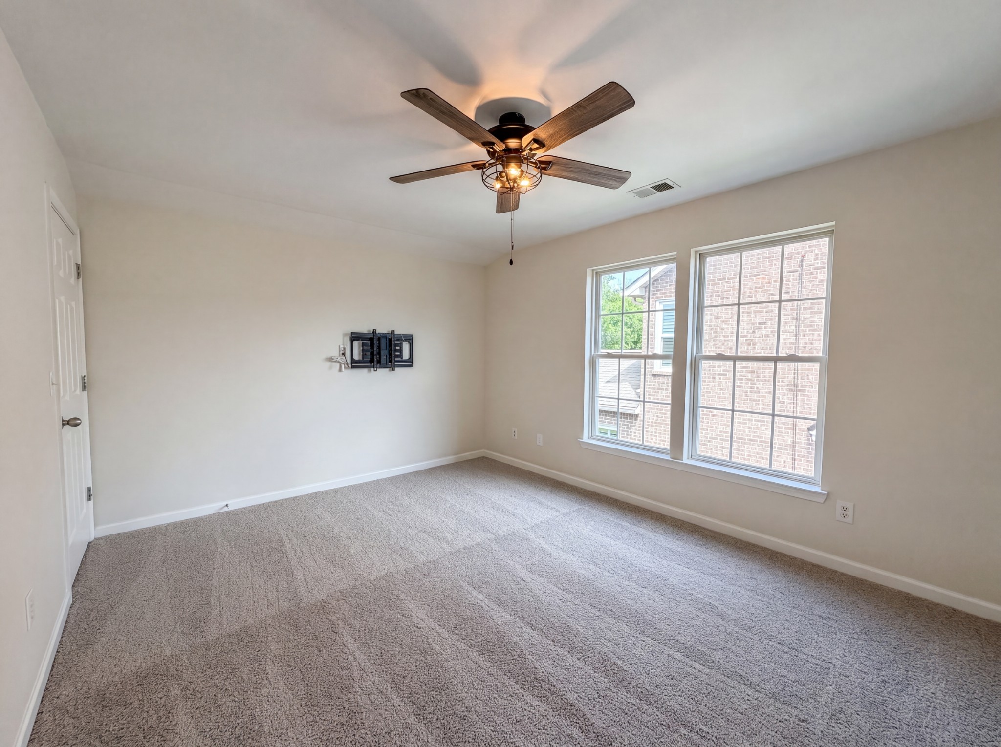 1027 Countess Ln Property Photo 20