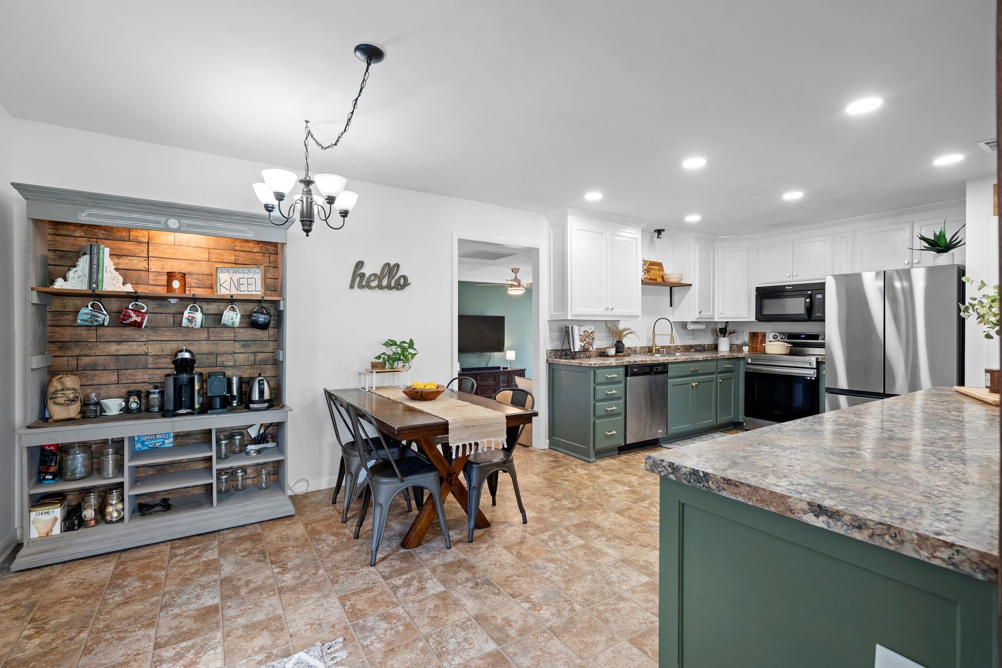 105 Billy Robb St Property Photo 12