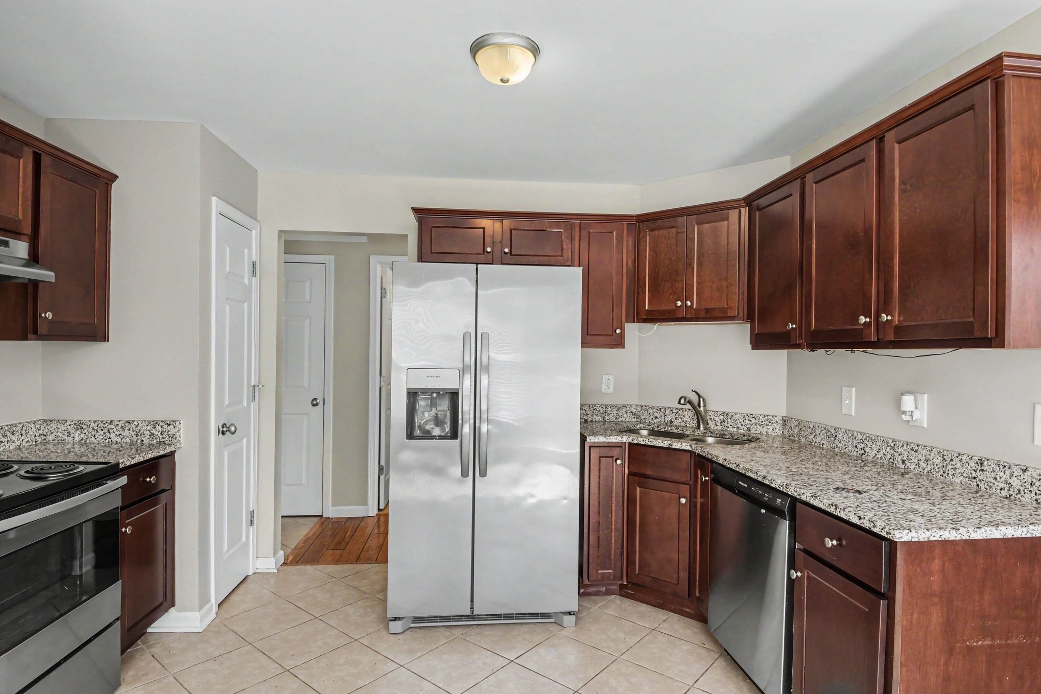 1405 Goodnight Ct Property Photo 5