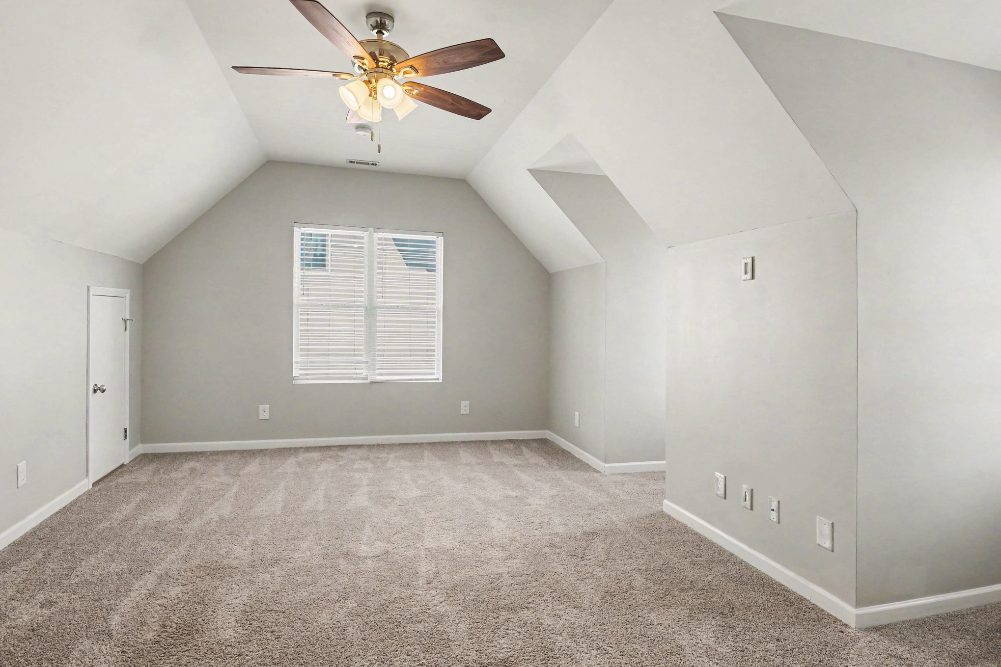 1405 Goodnight Ct Property Photo 7