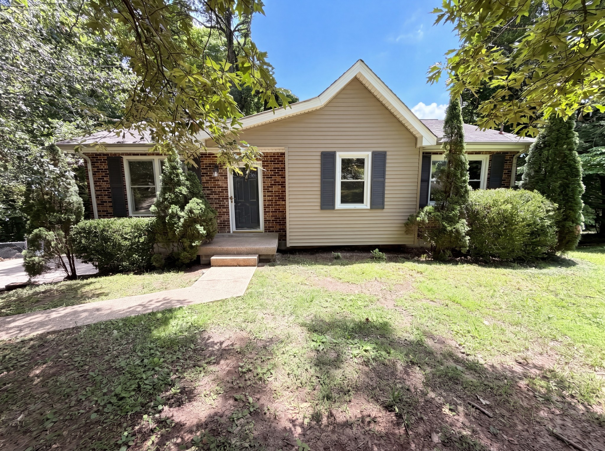 206 Diana Dr