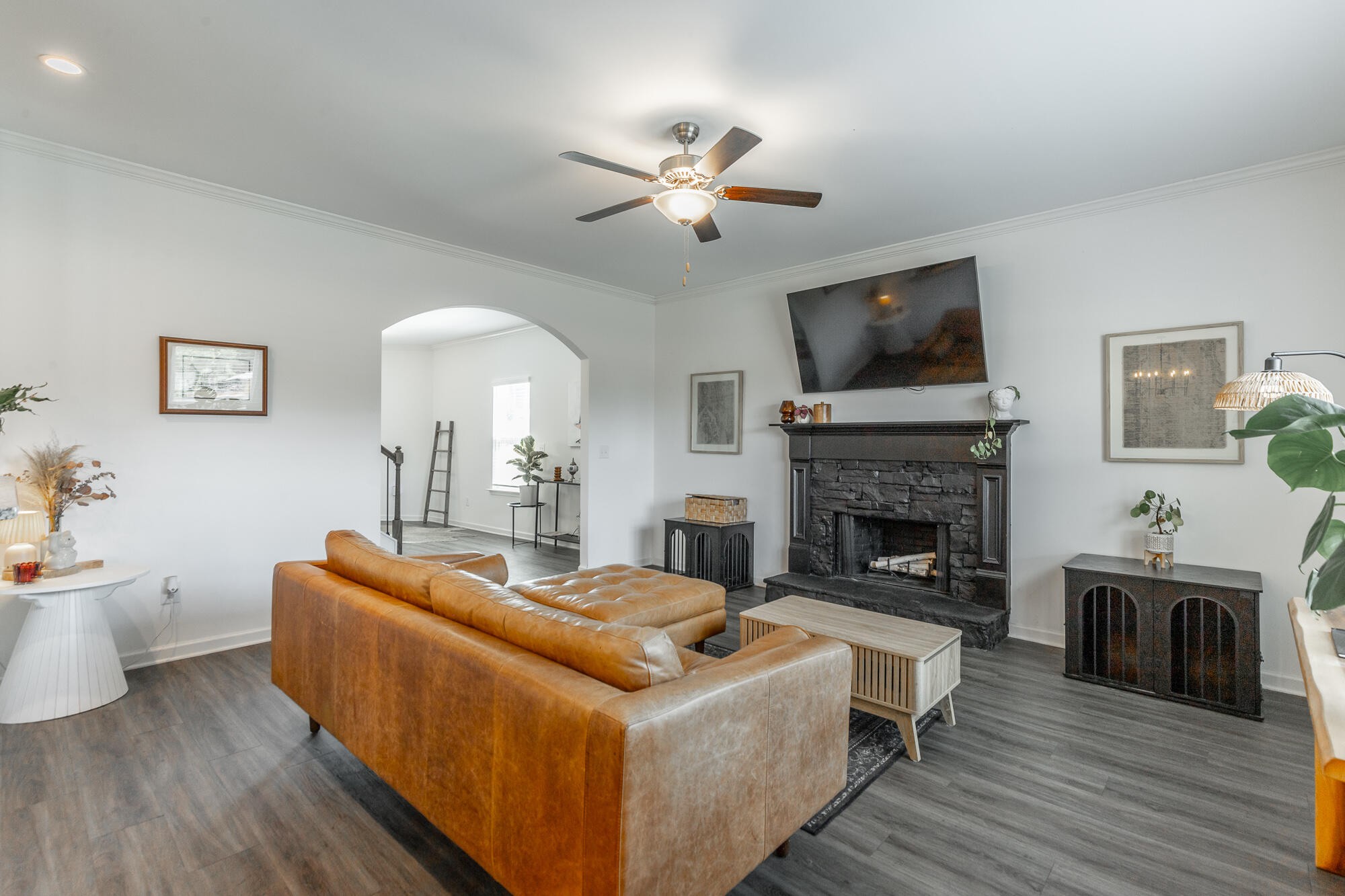 6854 Dharma Loop Property Photo 12