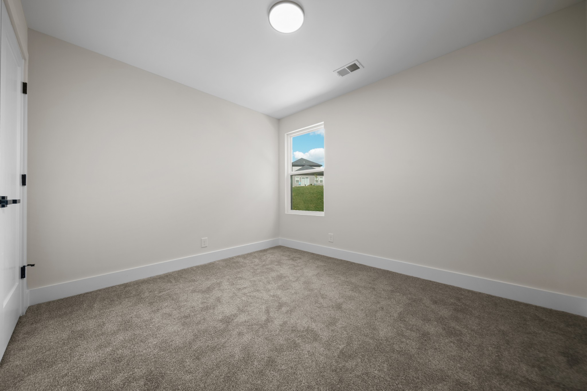 4929 Leesa Ann Ln Property Photo 17