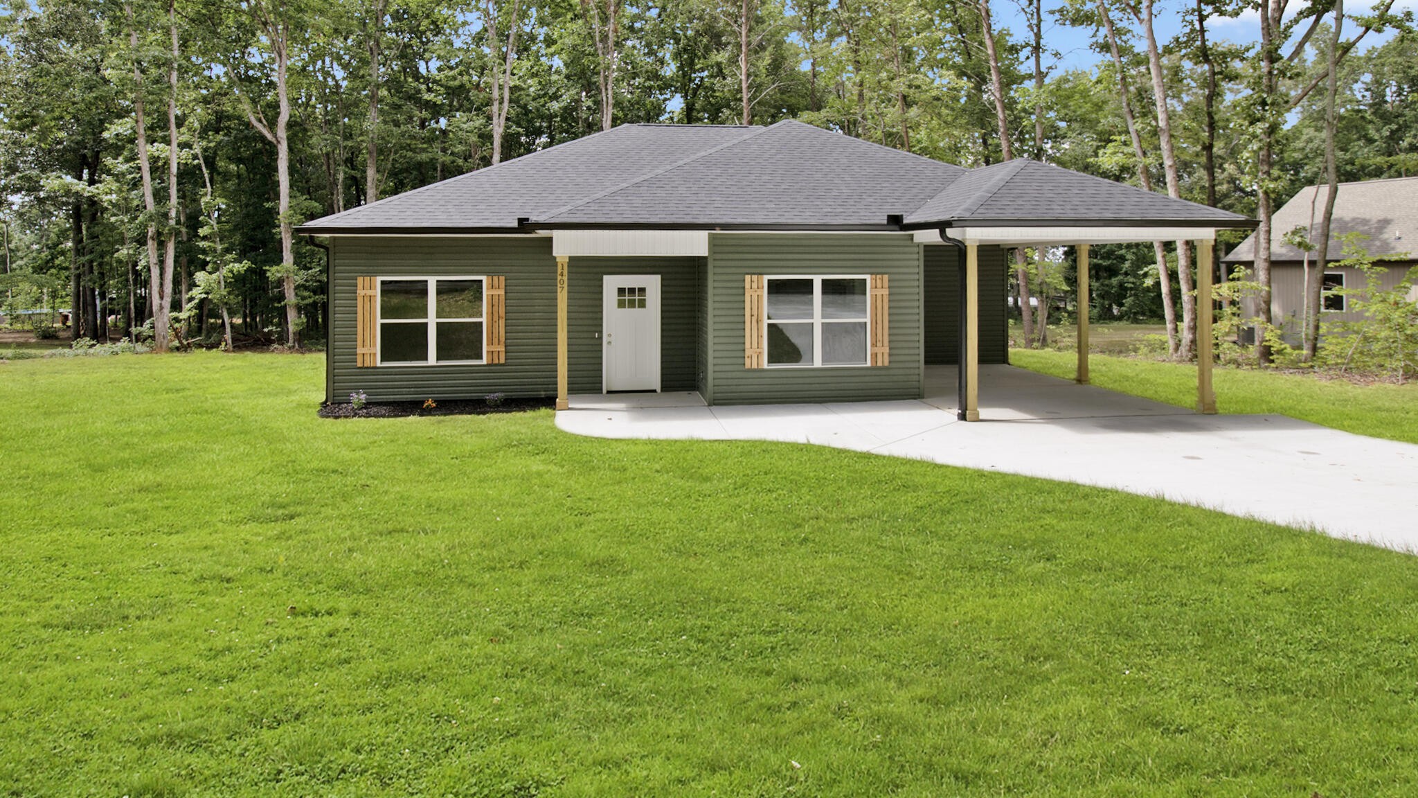 1407 Mountain View Road Property Photo 1
