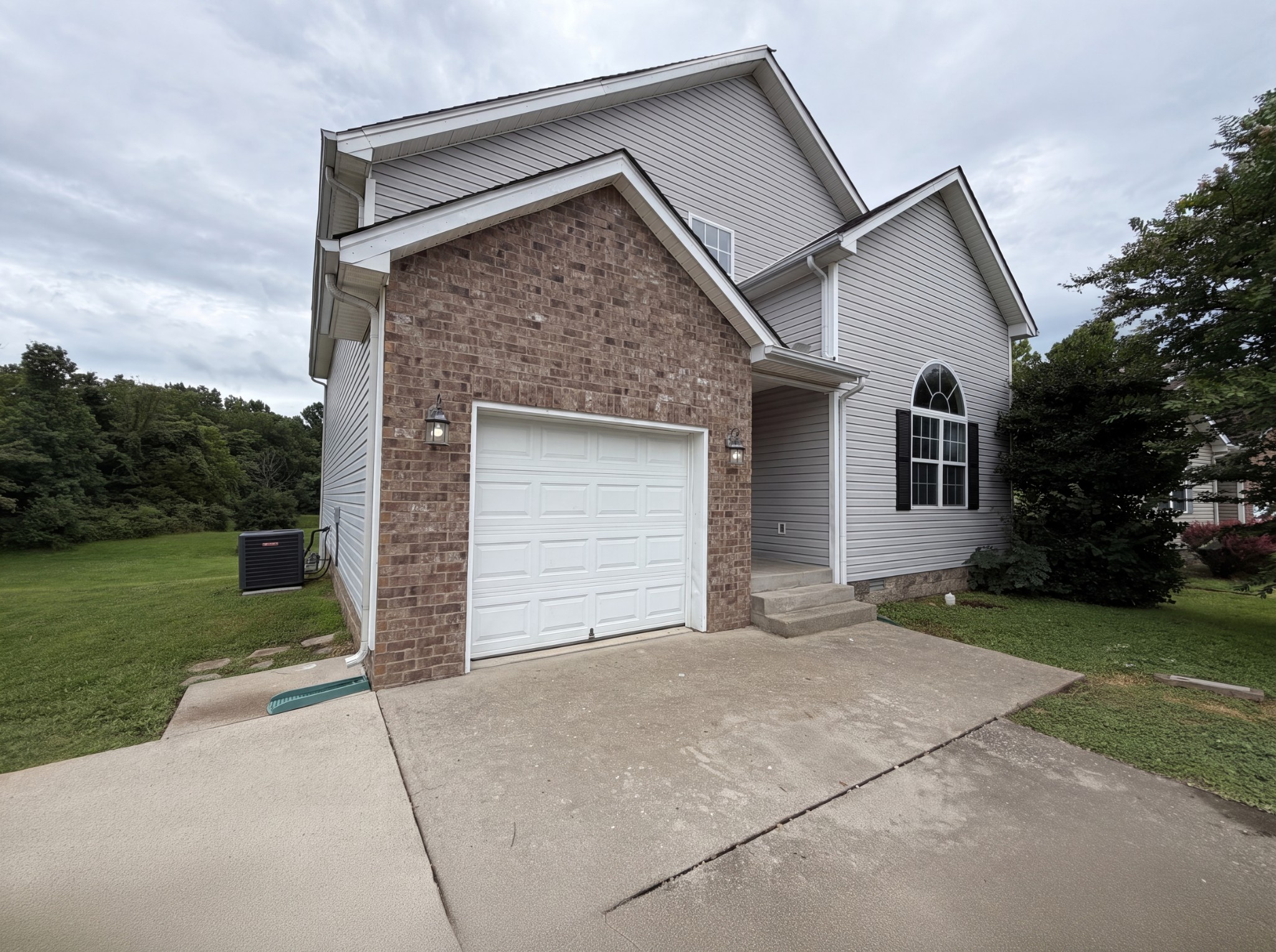 436 Scotts Creek Trl Property Photo 2