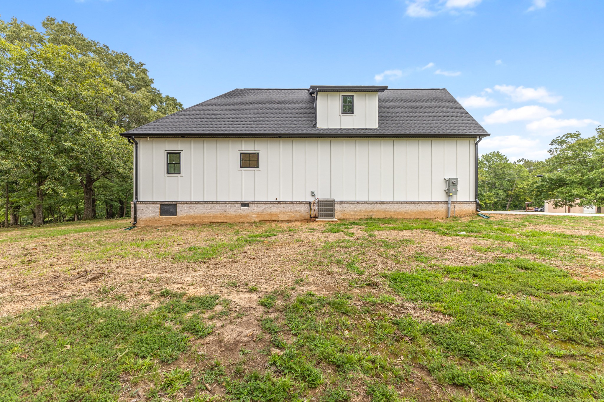1064 Mulberry Street Property Photo 4