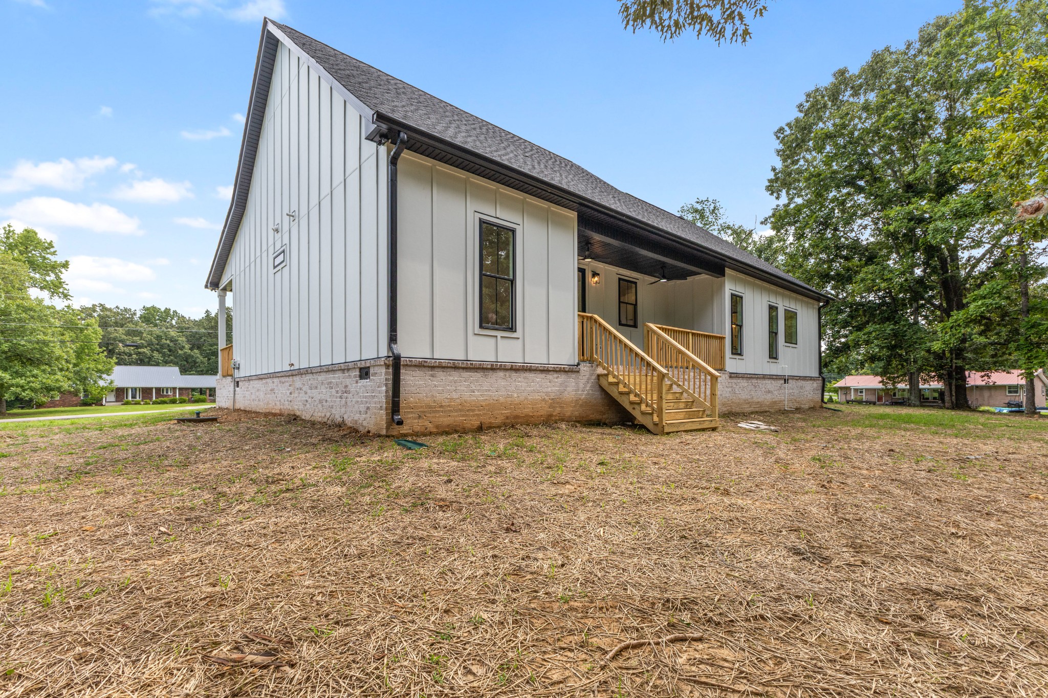 1064 Mulberry Street Property Photo 8