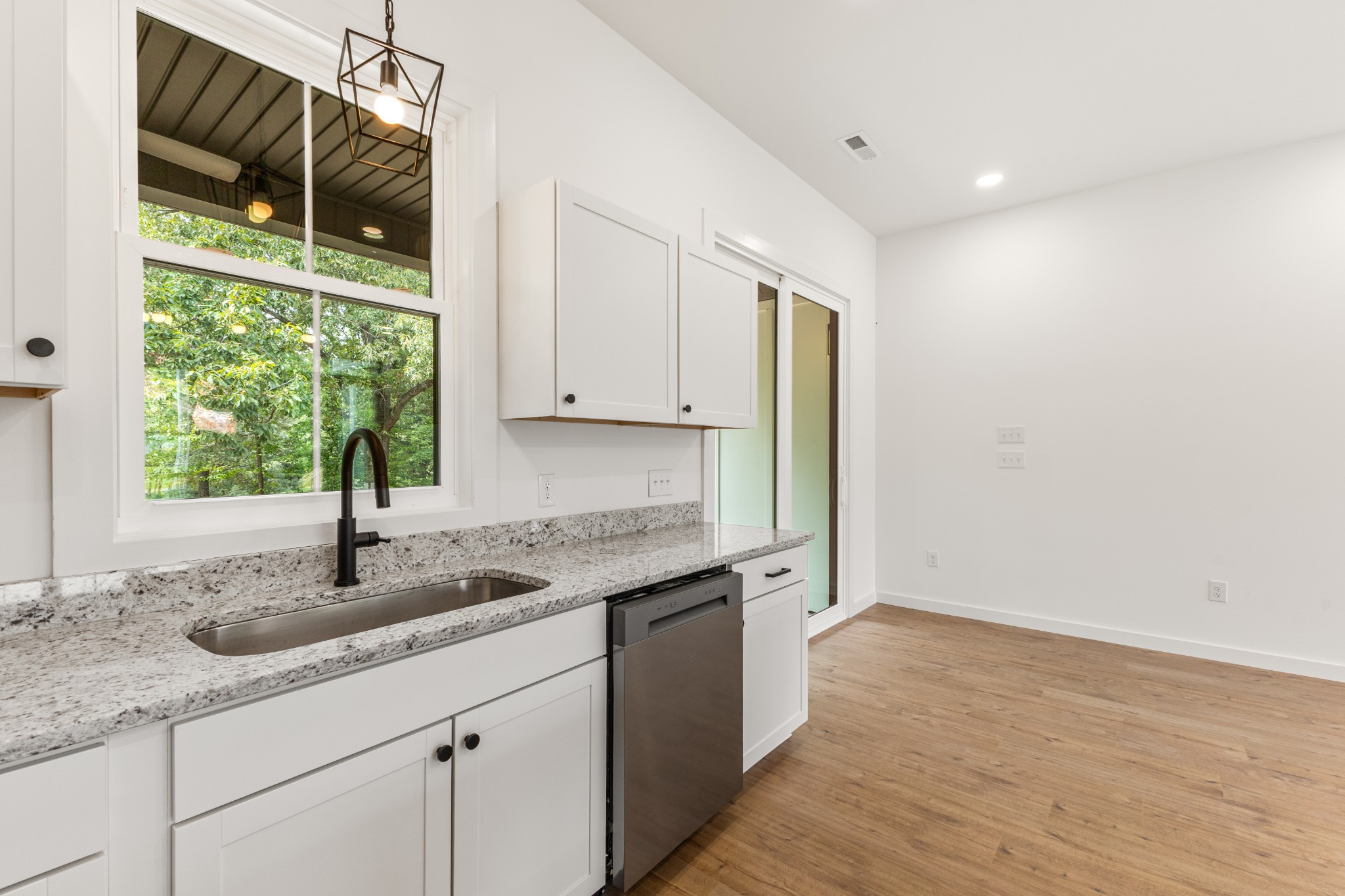 1064 Mulberry Street Property Photo 20