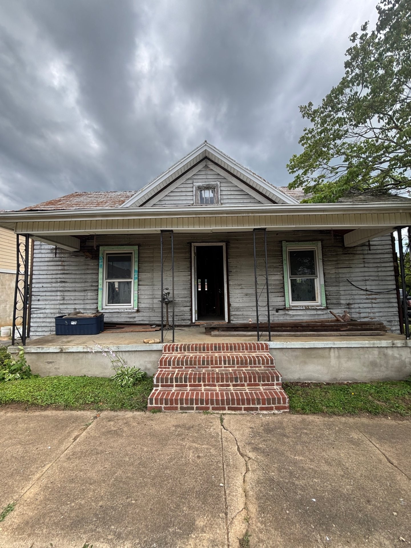304 E Cottage Ave