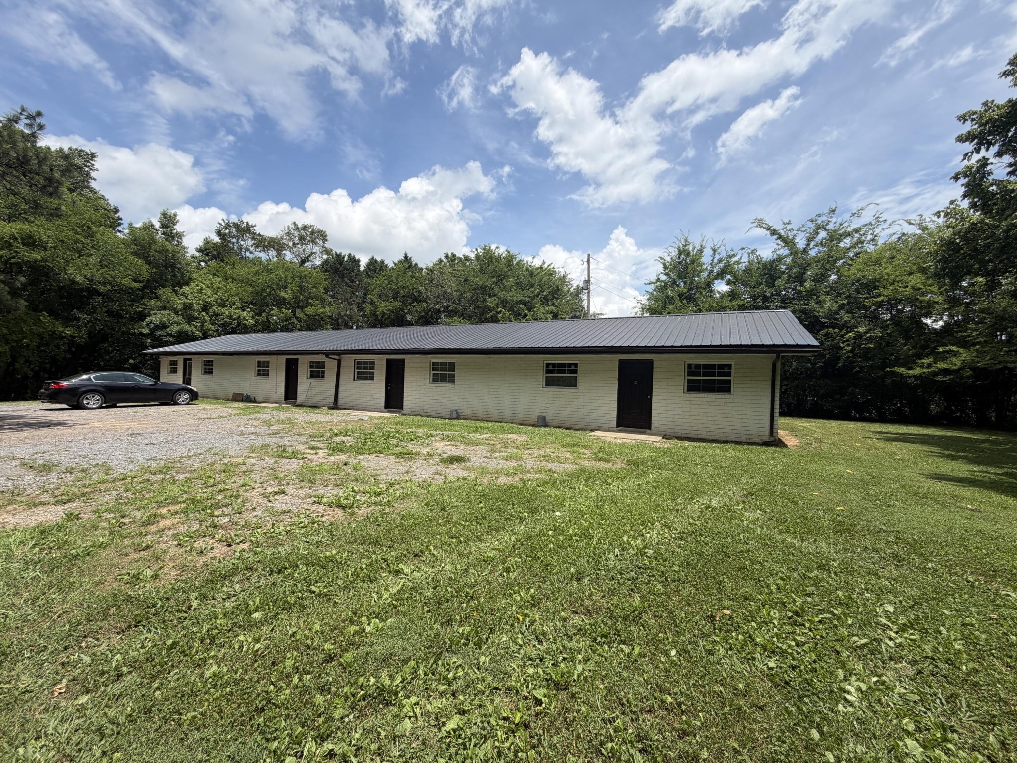 1614 Waring Road, Nw Property Photo 1