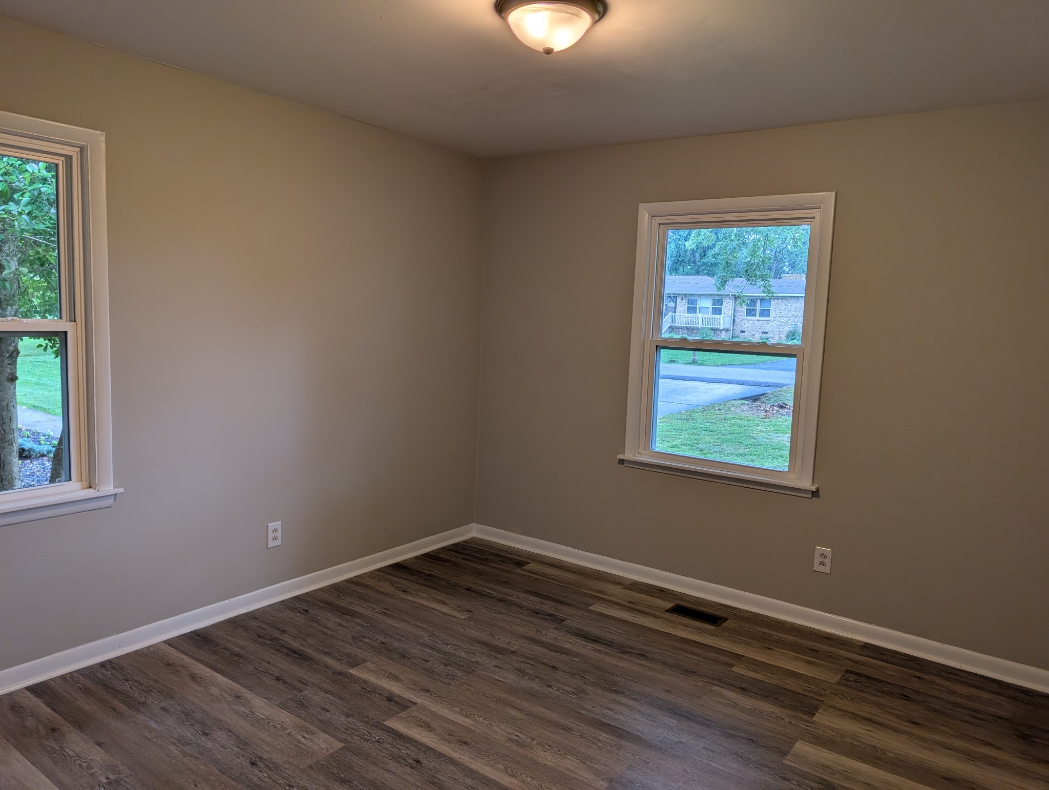 114 Bel Aire Dr Property Photo 14
