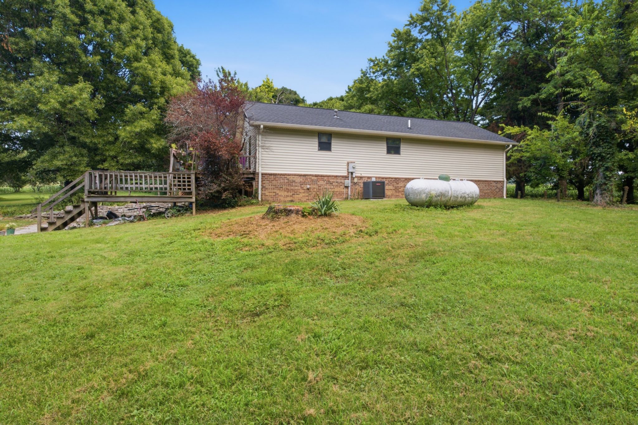 145 Crenshaw Rd Property Photo 4