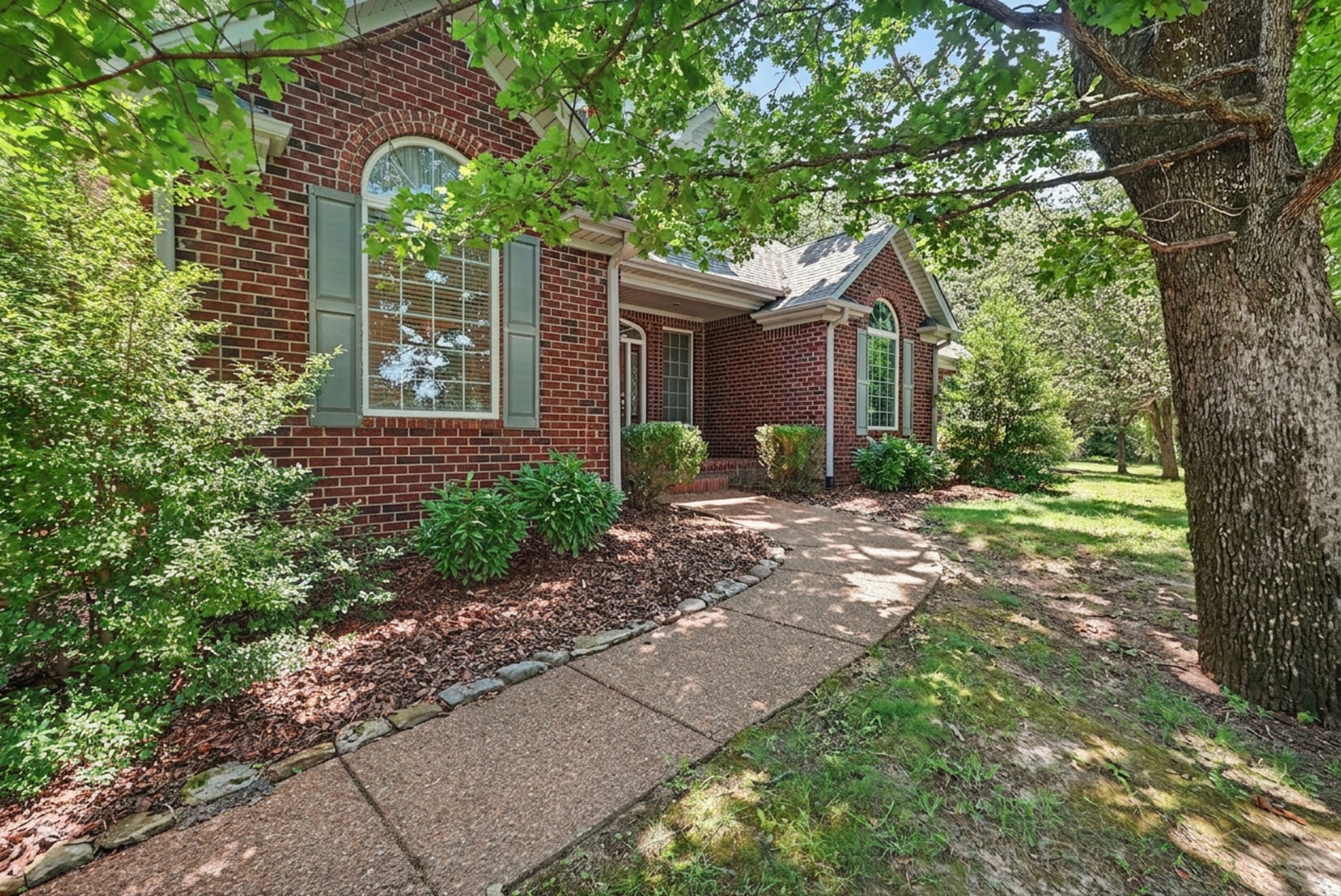 7232 Knottingham Dr Property Photo 1