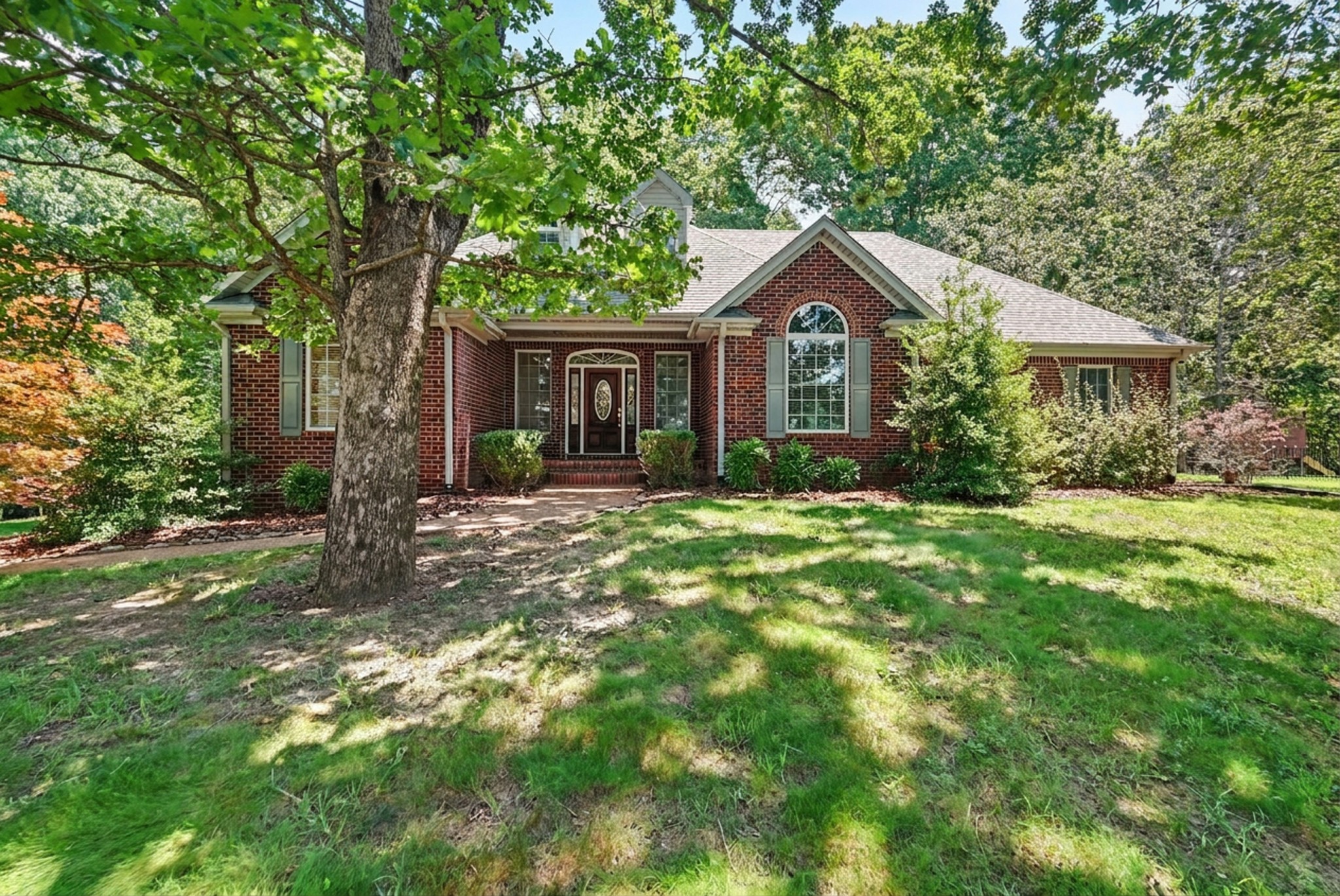 7232 Knottingham Dr Property Photo 1