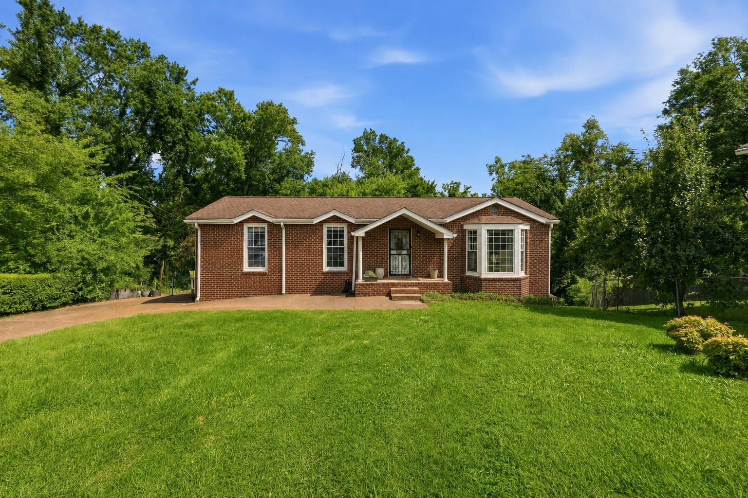 4824 Blue Springs Dr Property Photo 1