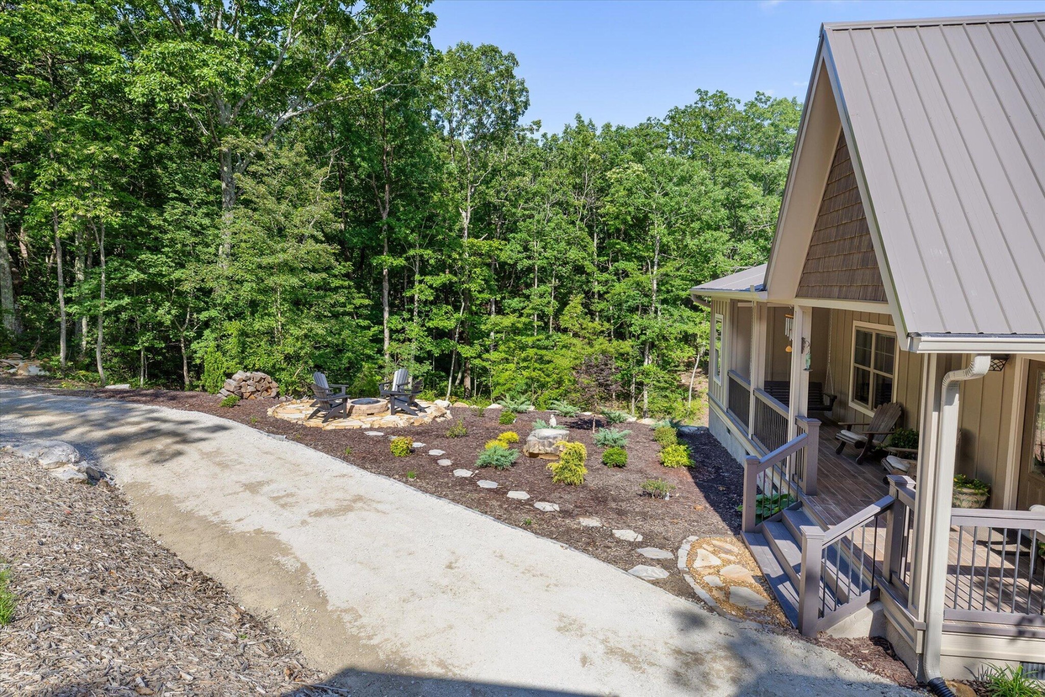 1641 Sunset Drive Property Photo 6