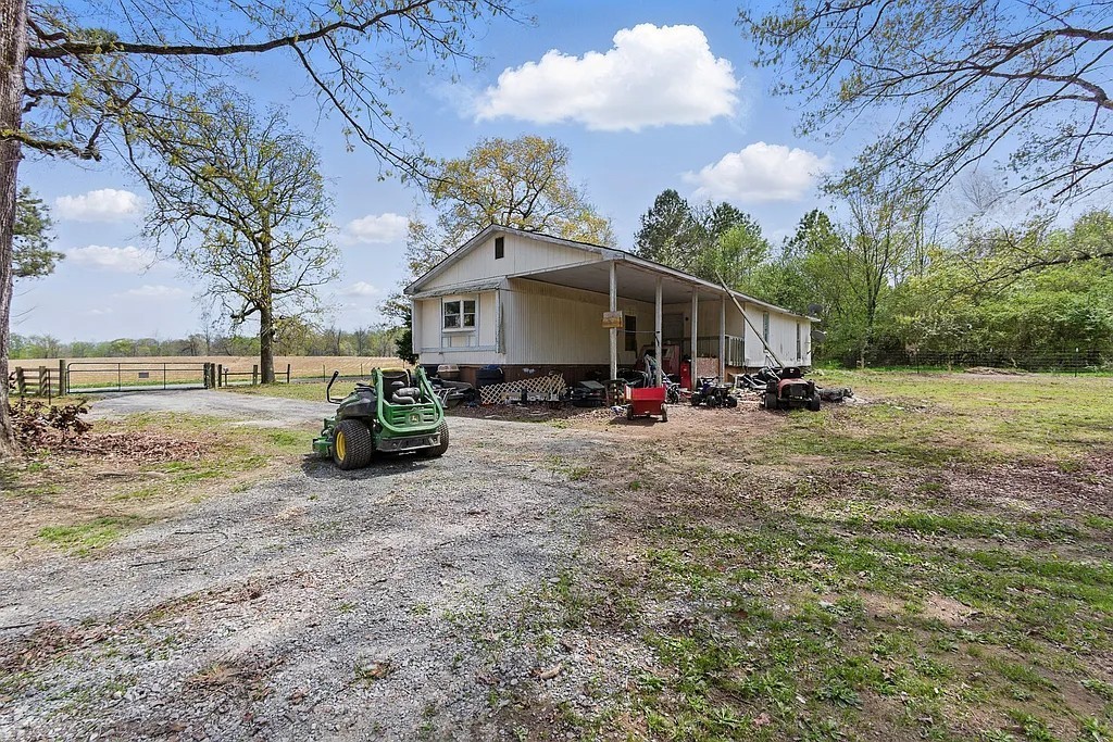 12 Dukes Ln Property Photo 15