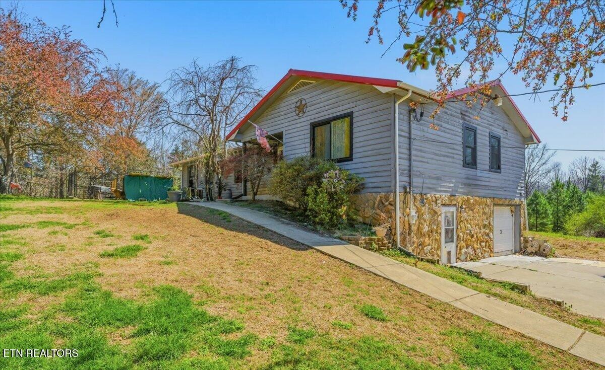 1144 Rocky Springs Rd Property Photo 1