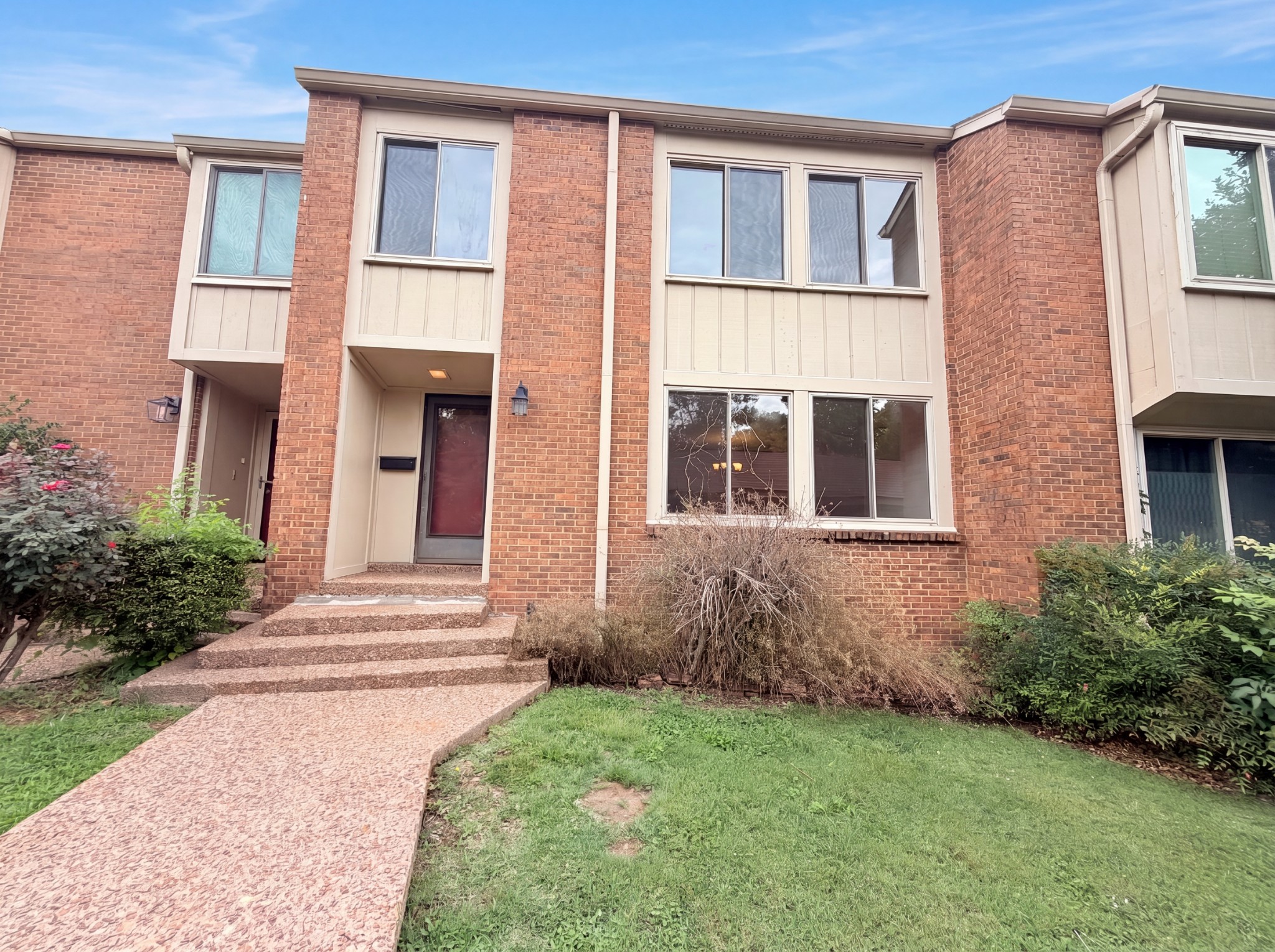 6924 Highland Park Dr Property Photo 1