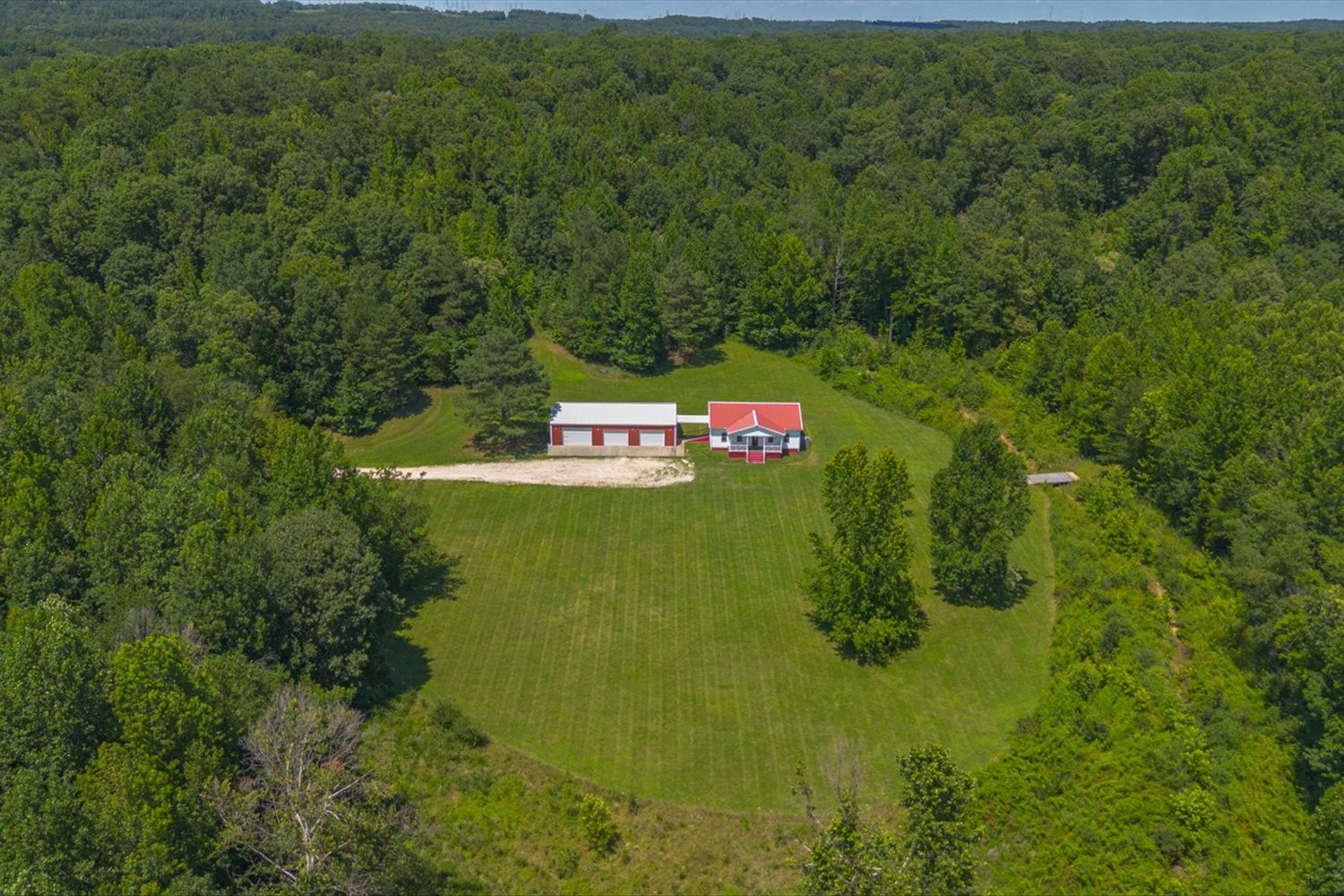 100 Asbury Dr Property Photo 1