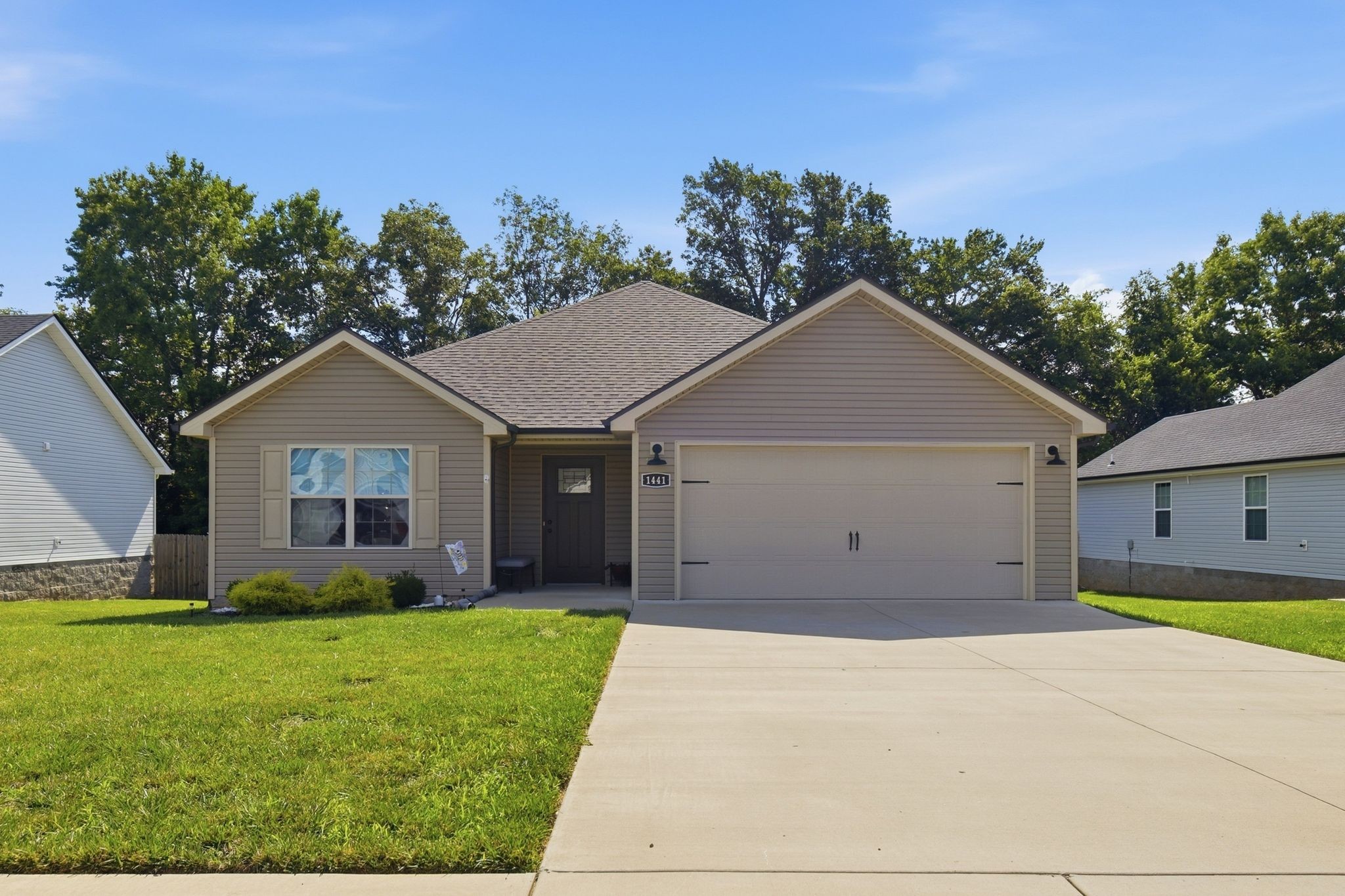 1441 Fredrick Dr Property Photo 1